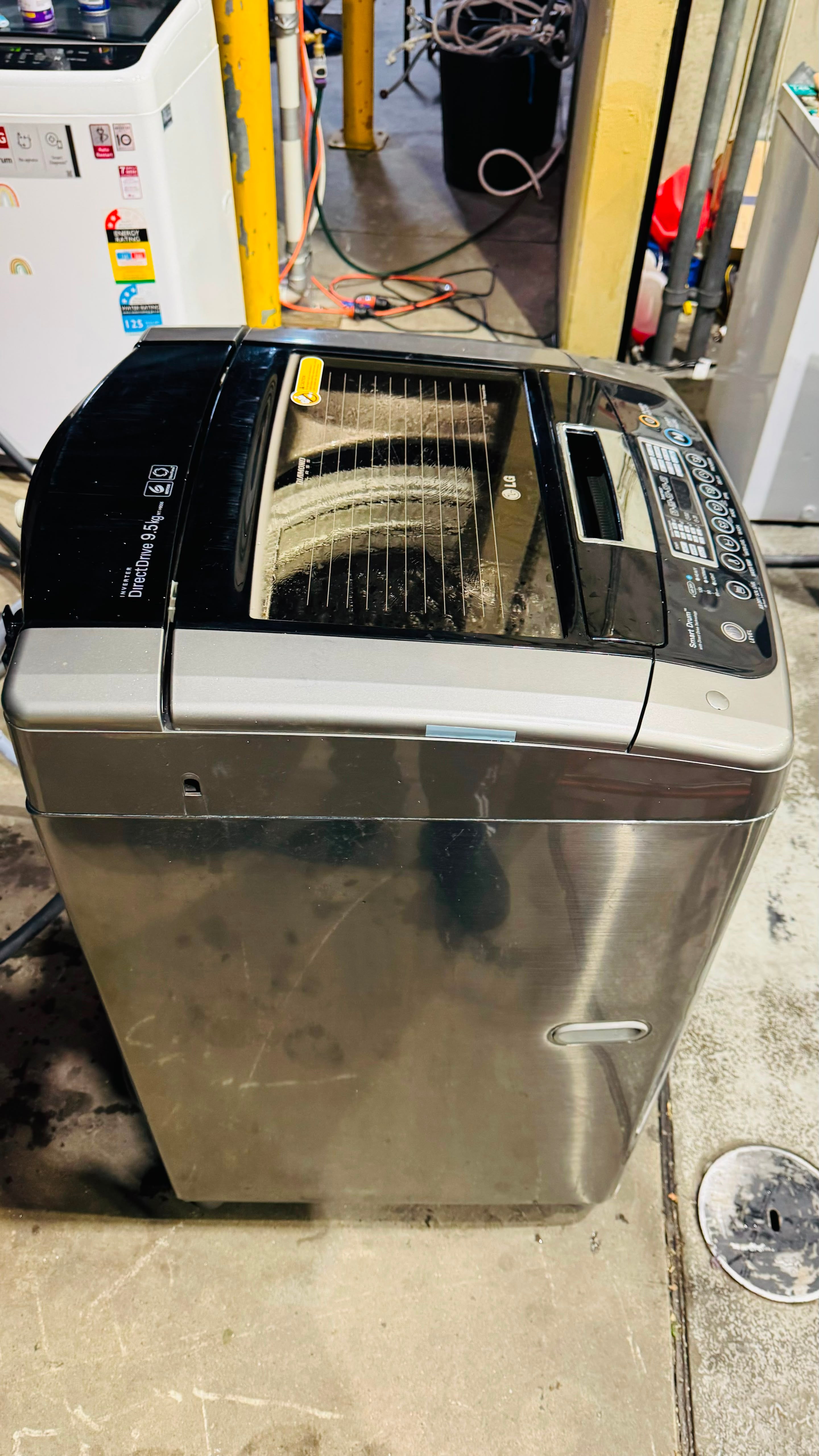 LG 9.5KGS TOP LOADER WASHING MACHINE
