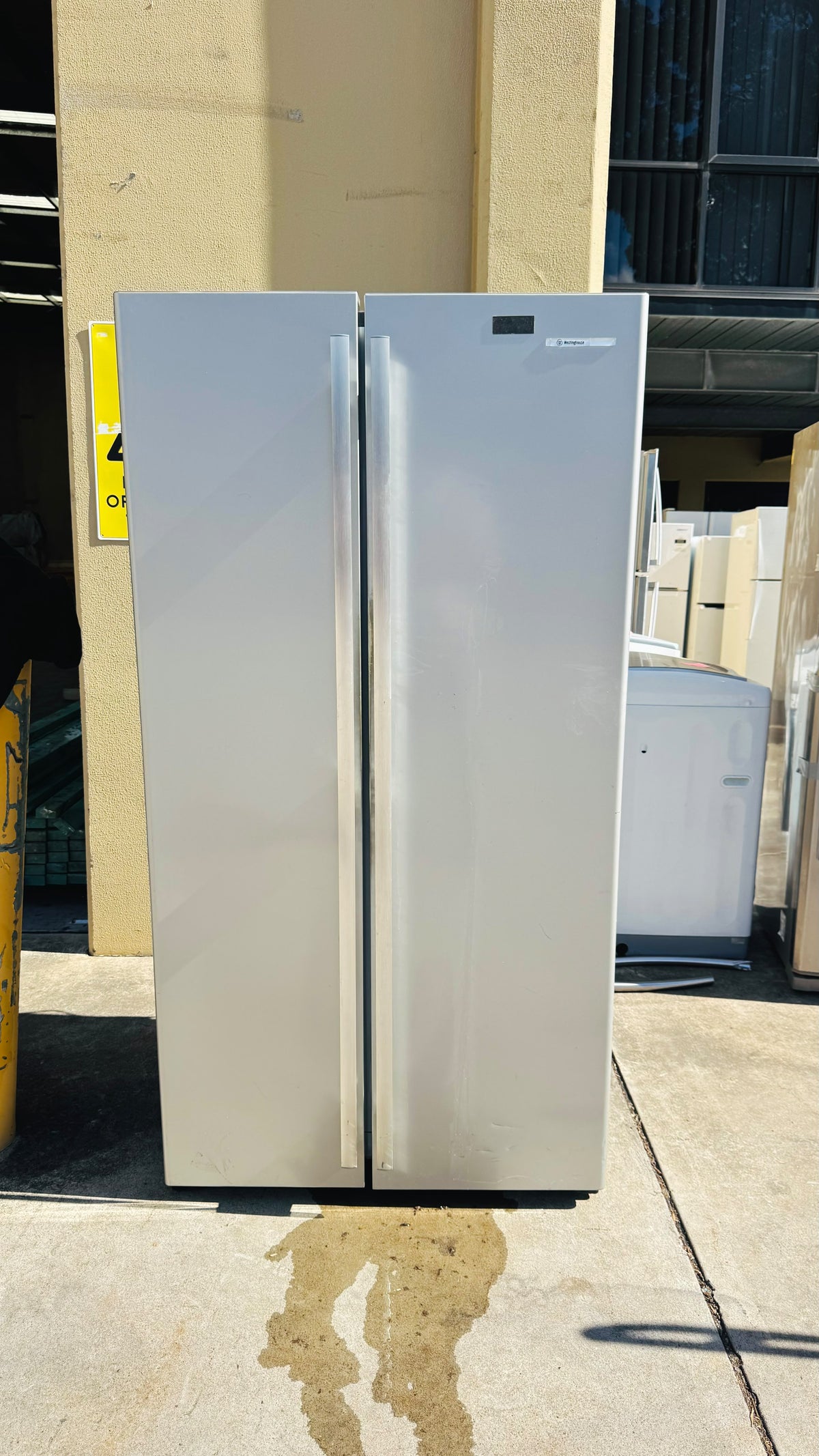 WESTINGHOUSE SIDE BY SIDE 606 LITRES FRIDGE FREEZER