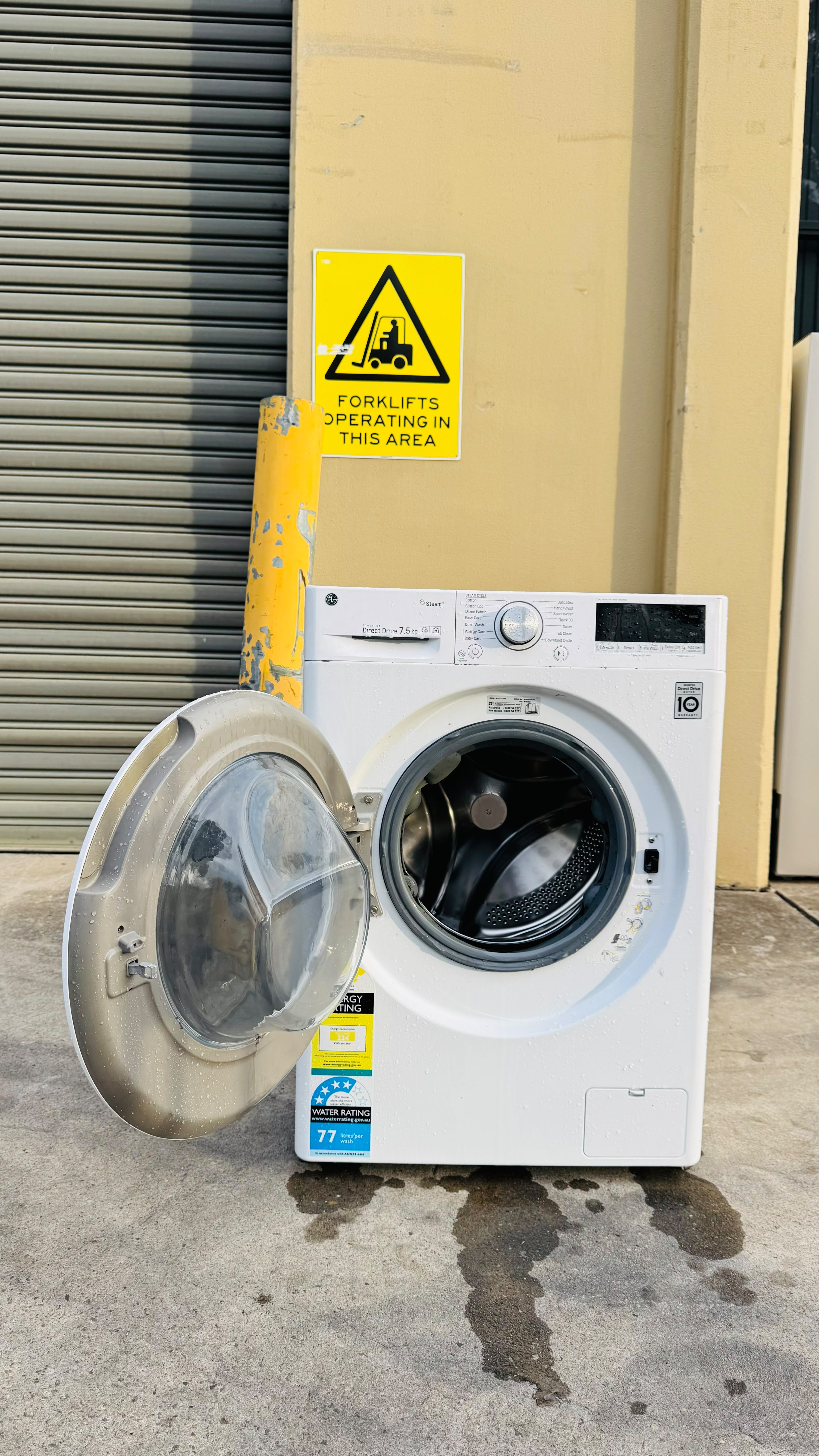 LG 7.5KGS FRONT LOADER WASHING MACHINE