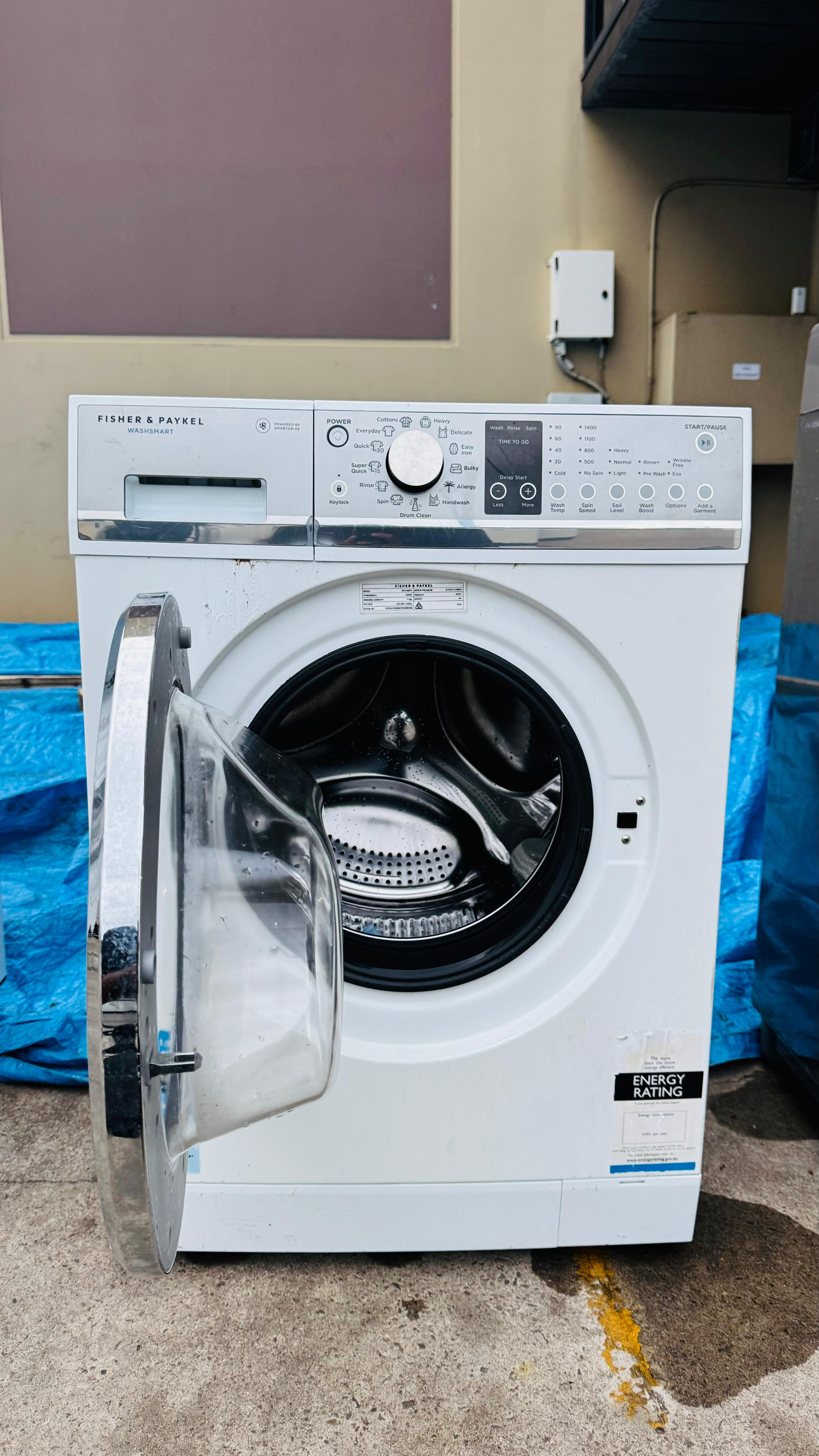 FISHER AND PAYKEL 7.5KGS FRONT LOADER WASHING MACHINE