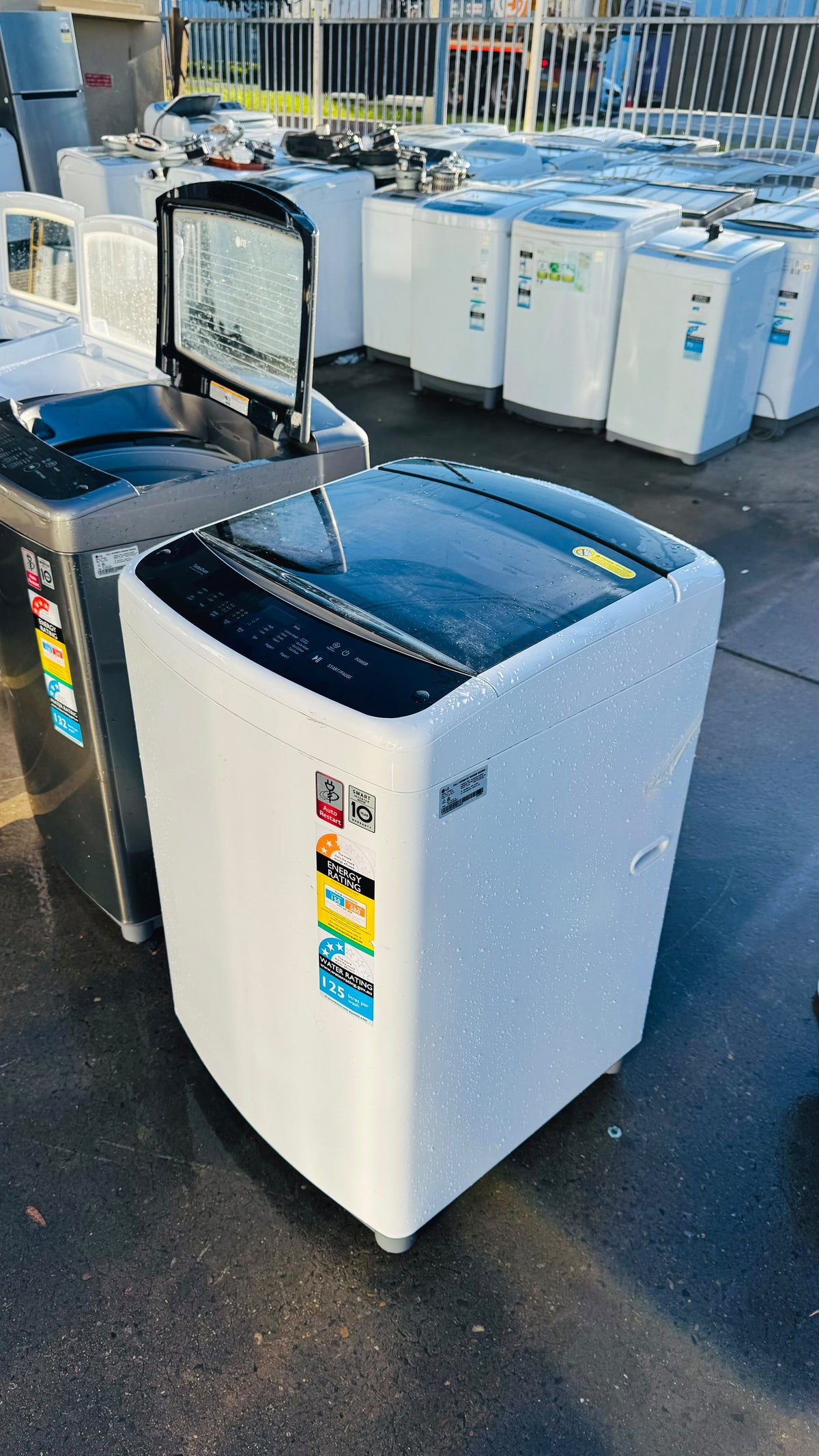 LG 8.5KGS TOP LOADER WASHING MACHINE