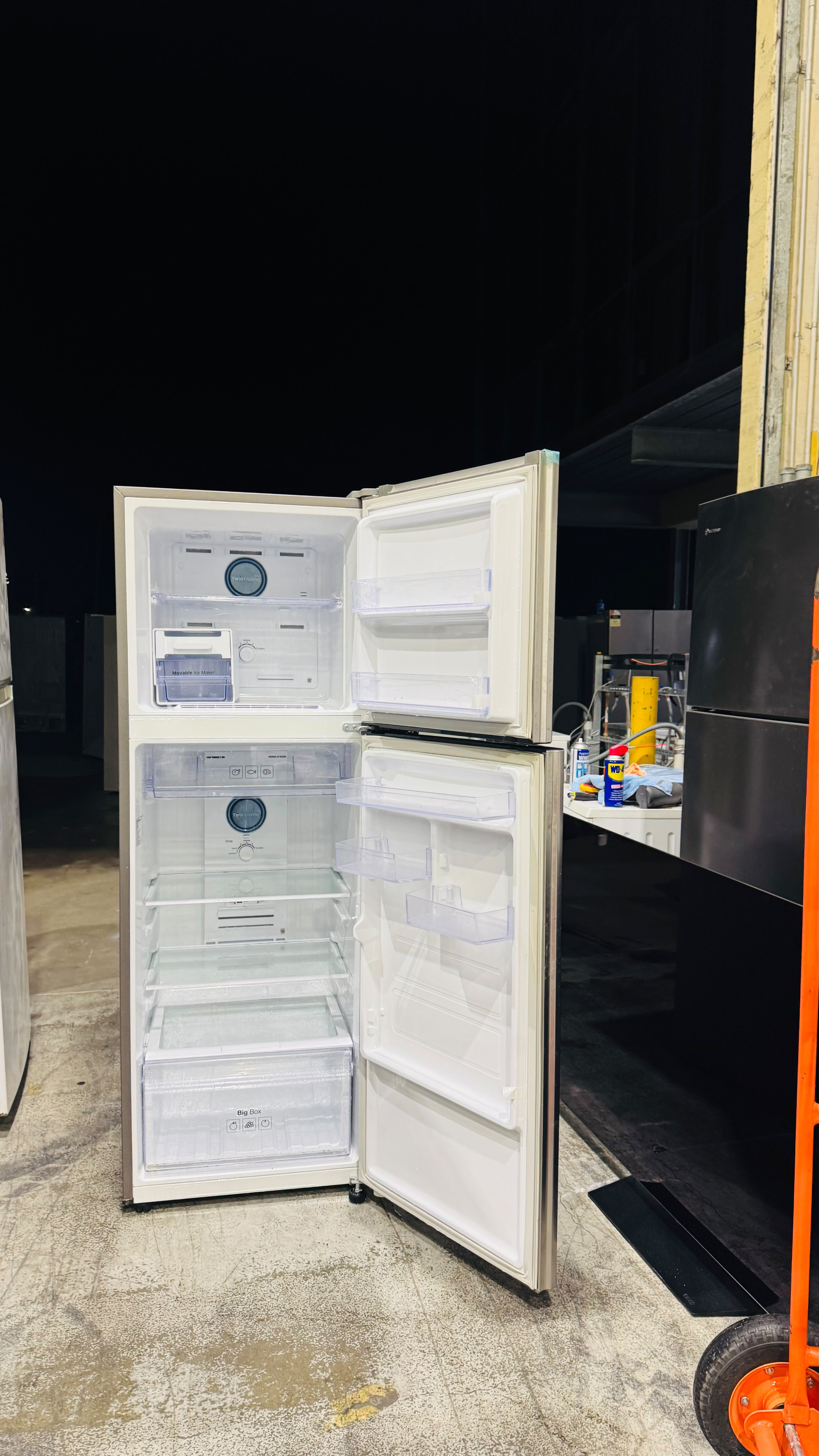 SAMSUNG 343 LITRES FRIDGE FREEZER