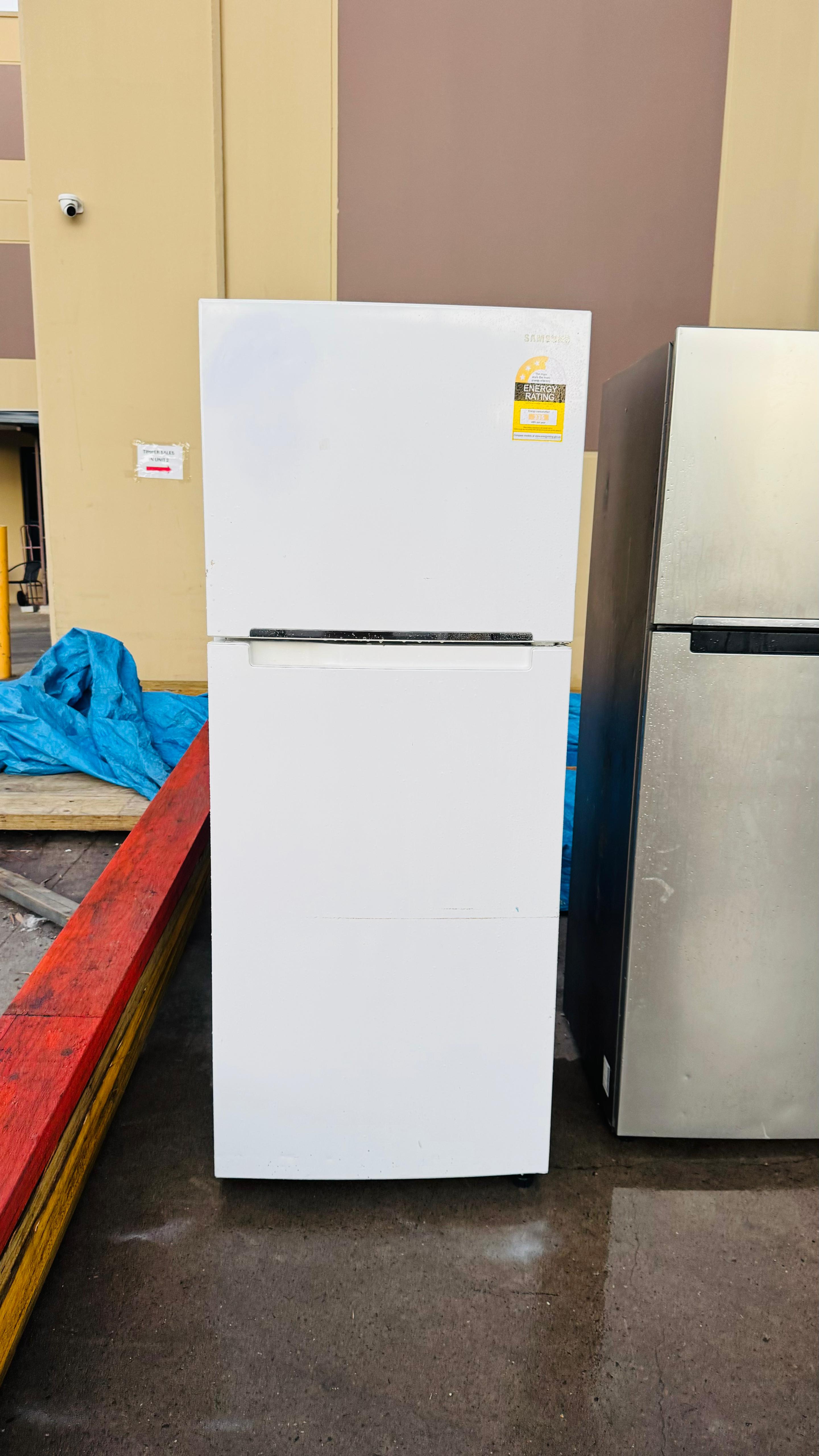SAMSUNG 393 LITRES FRIDGE FREEZER