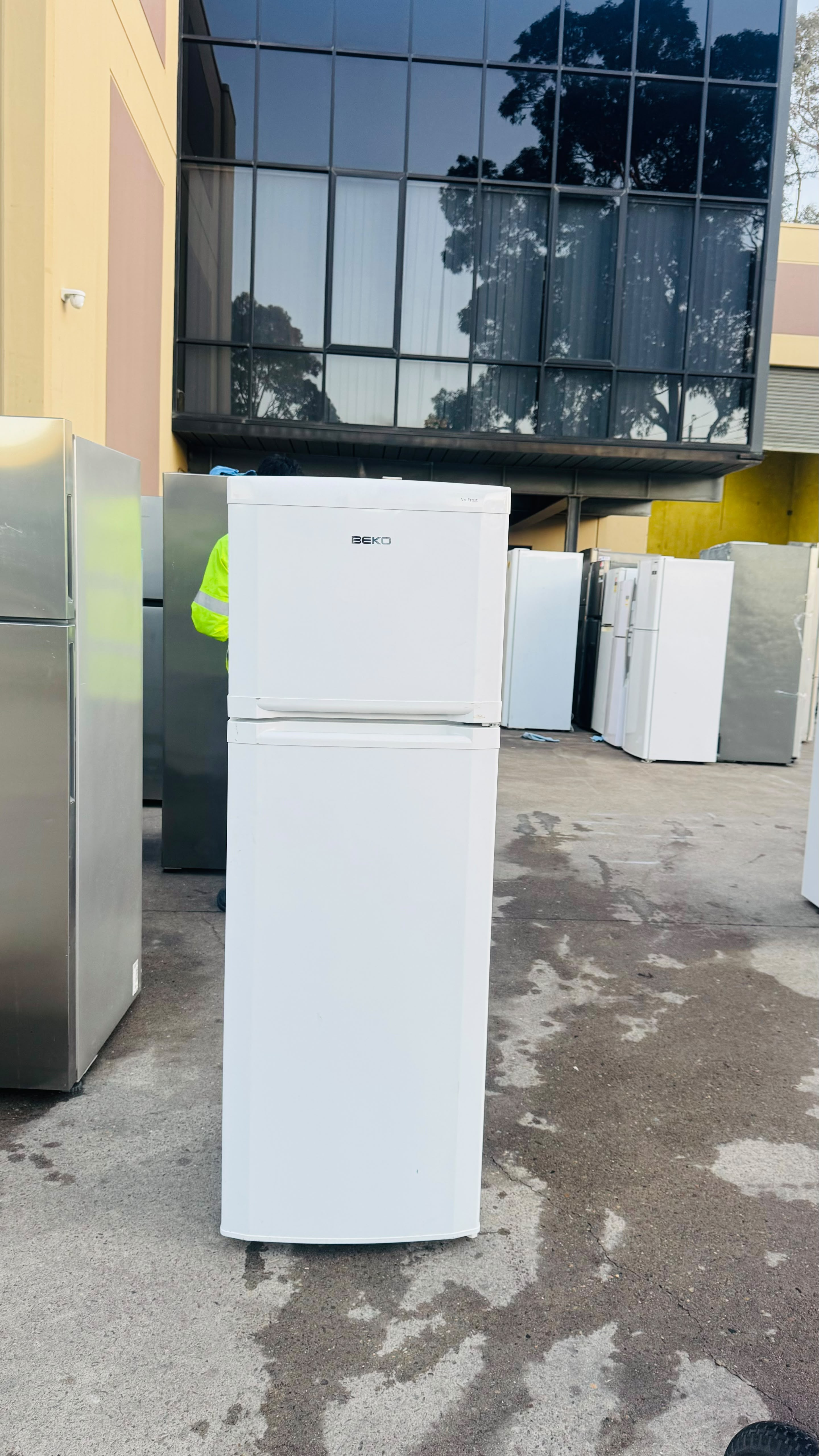 BEKO 245 LITRES FRIDGE FREEZER