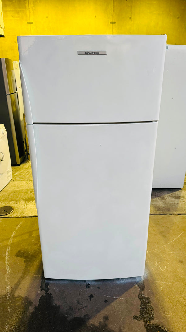 FISHER AND PAYKEL 517 LITRES FRIDGE FREEZER