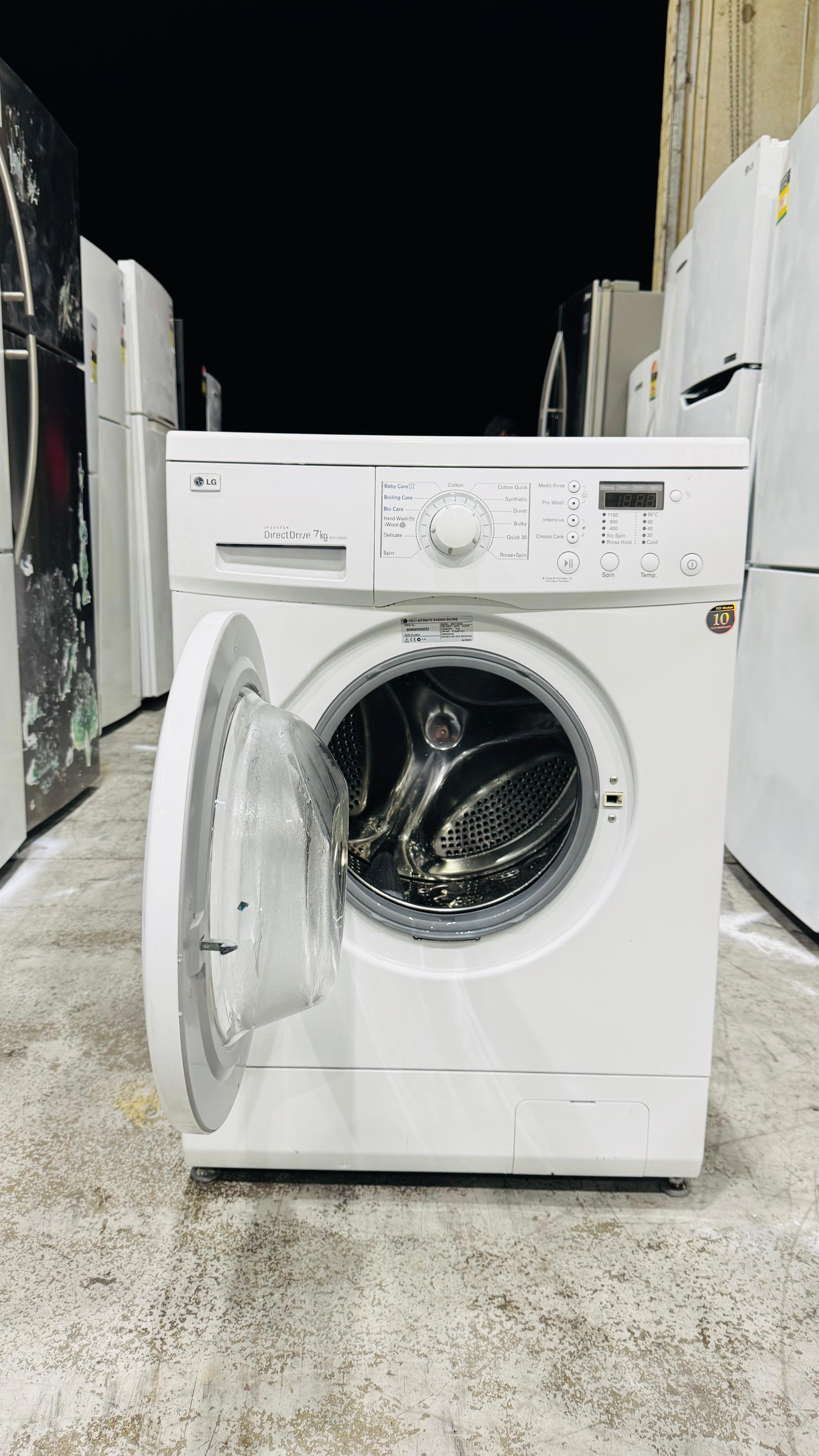 LG 7KGS FRONT LOADER WASHING MACHINE