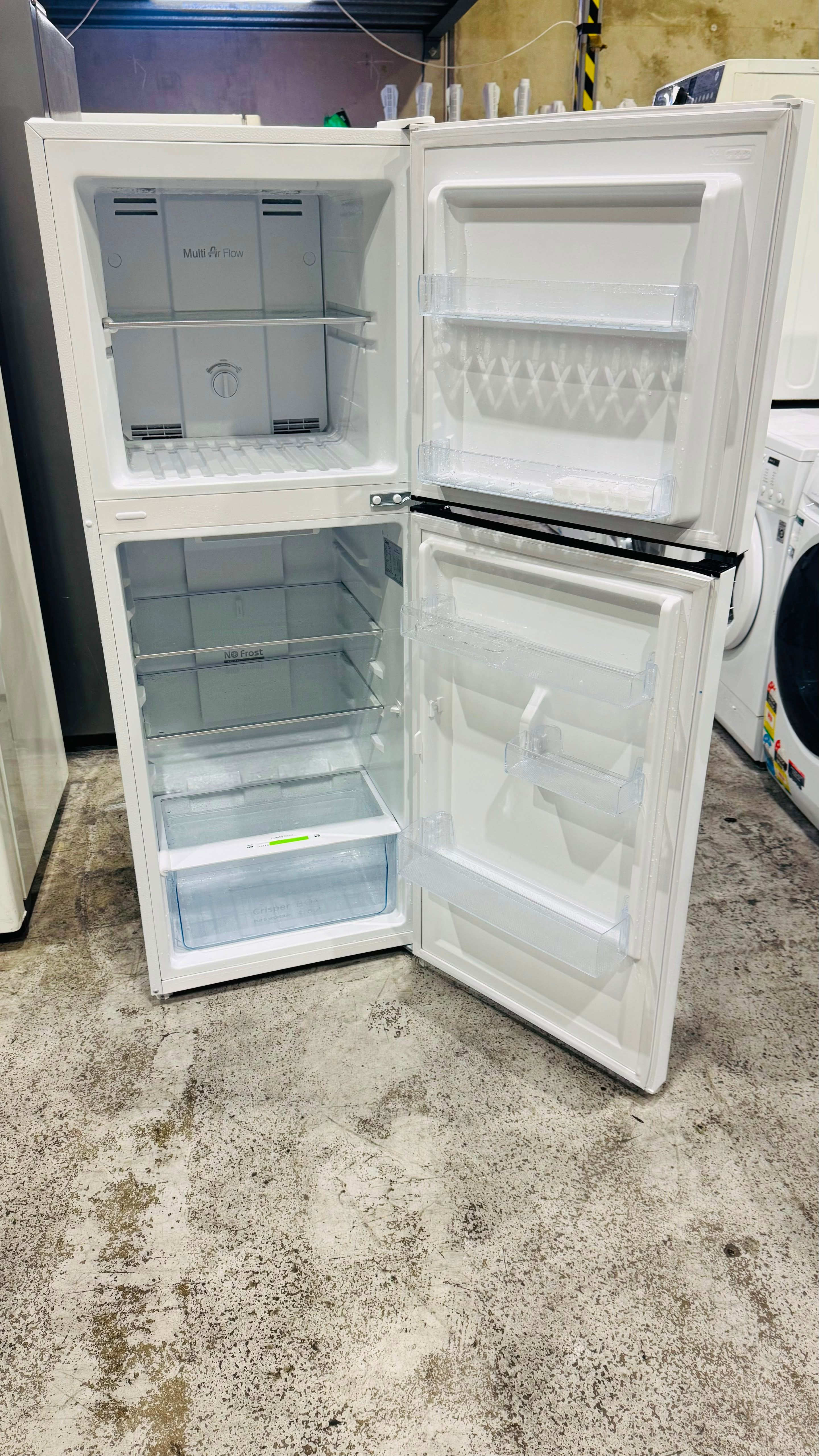CHIQ 202 LITRES FRIDGE FREEZER