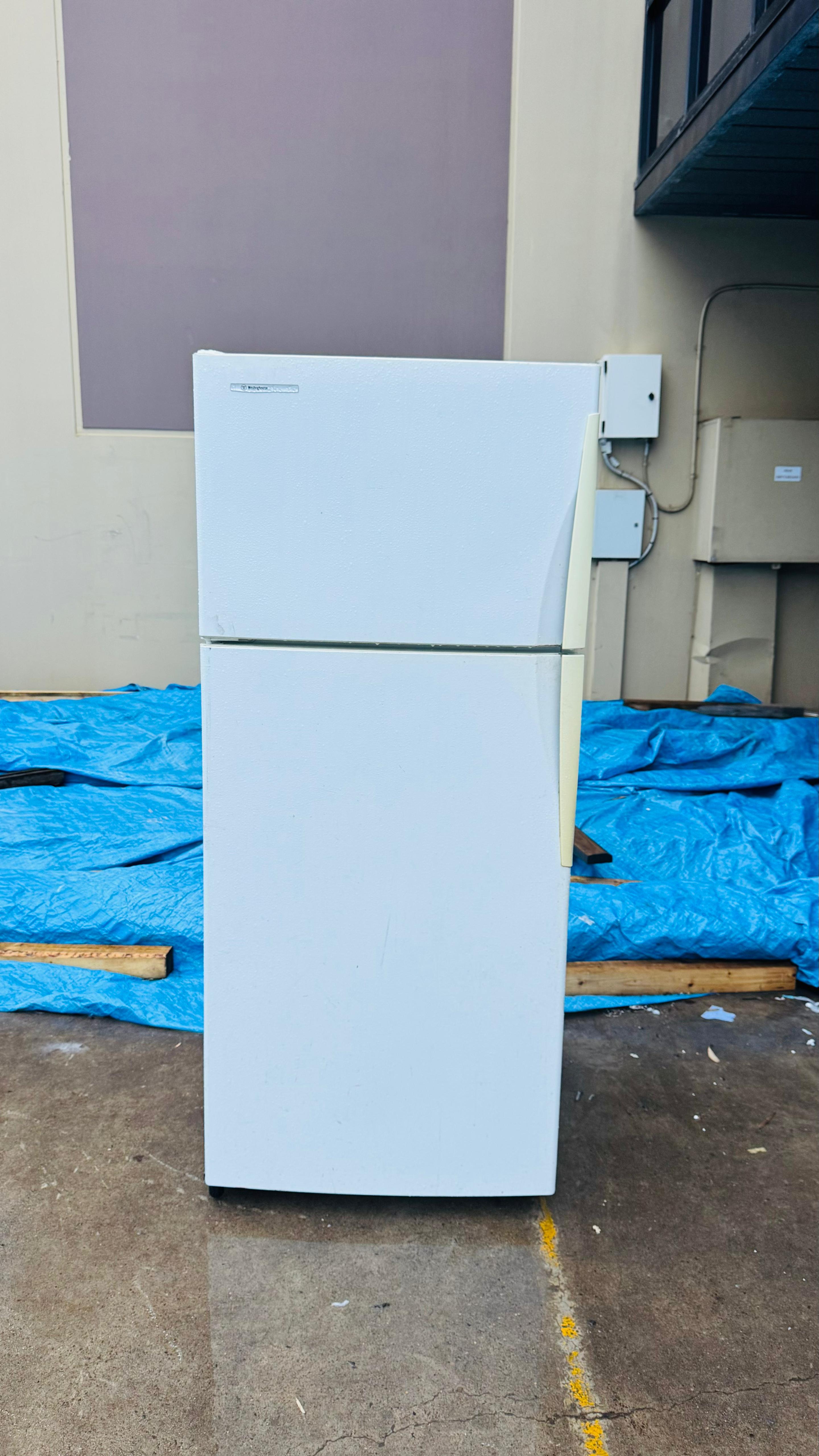 WESTINGHOUSE 420 LITRES FRIDGE FREEZER