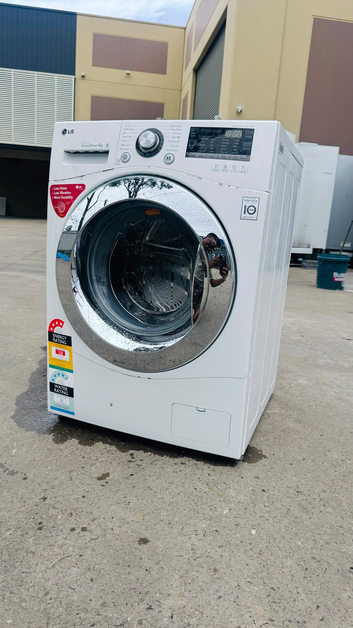 LG 8KGS FRONT LOADER WASHING MACHINE