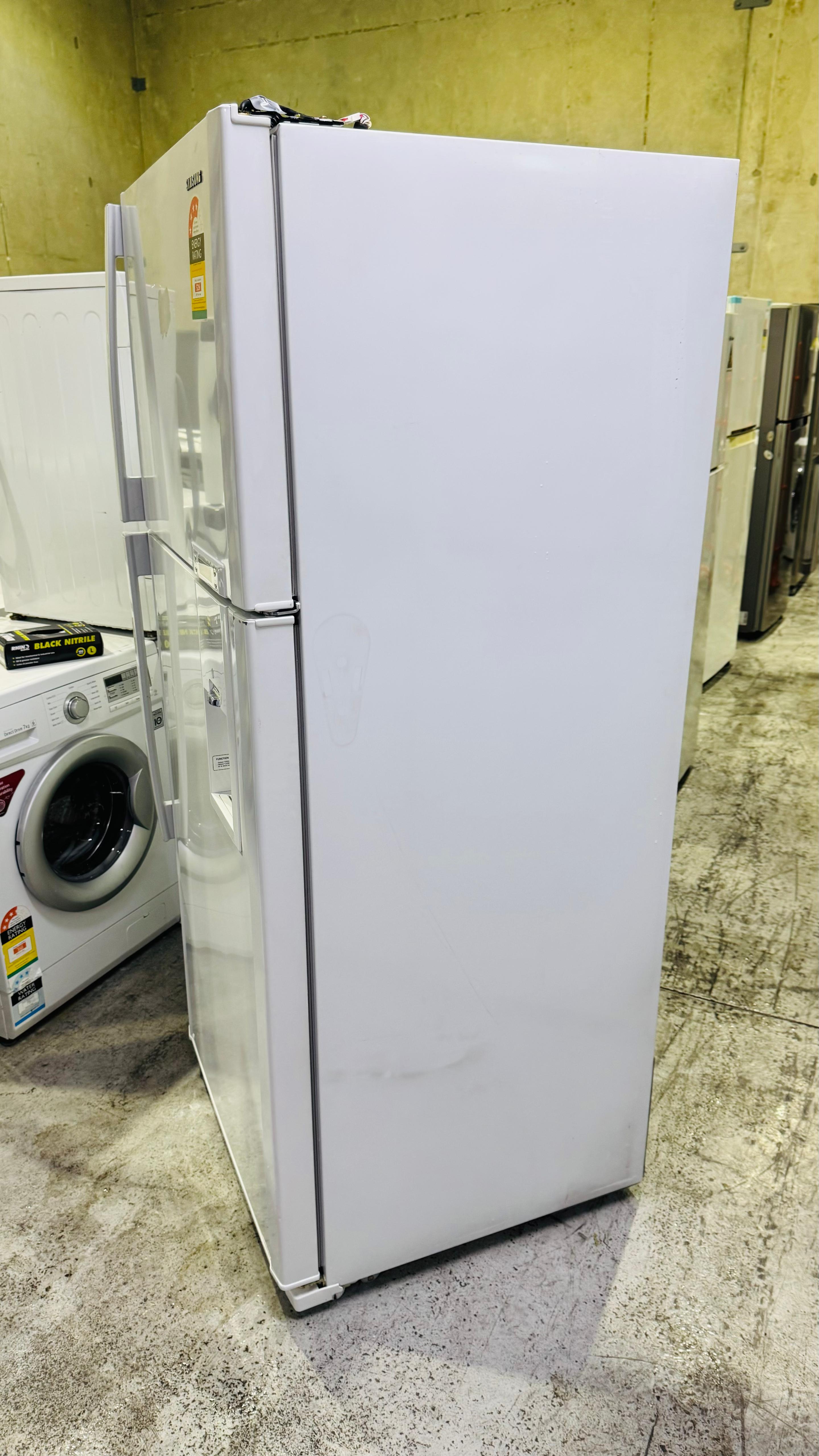 SAMSUNG 518 LITRES FRIDGE FREEZER