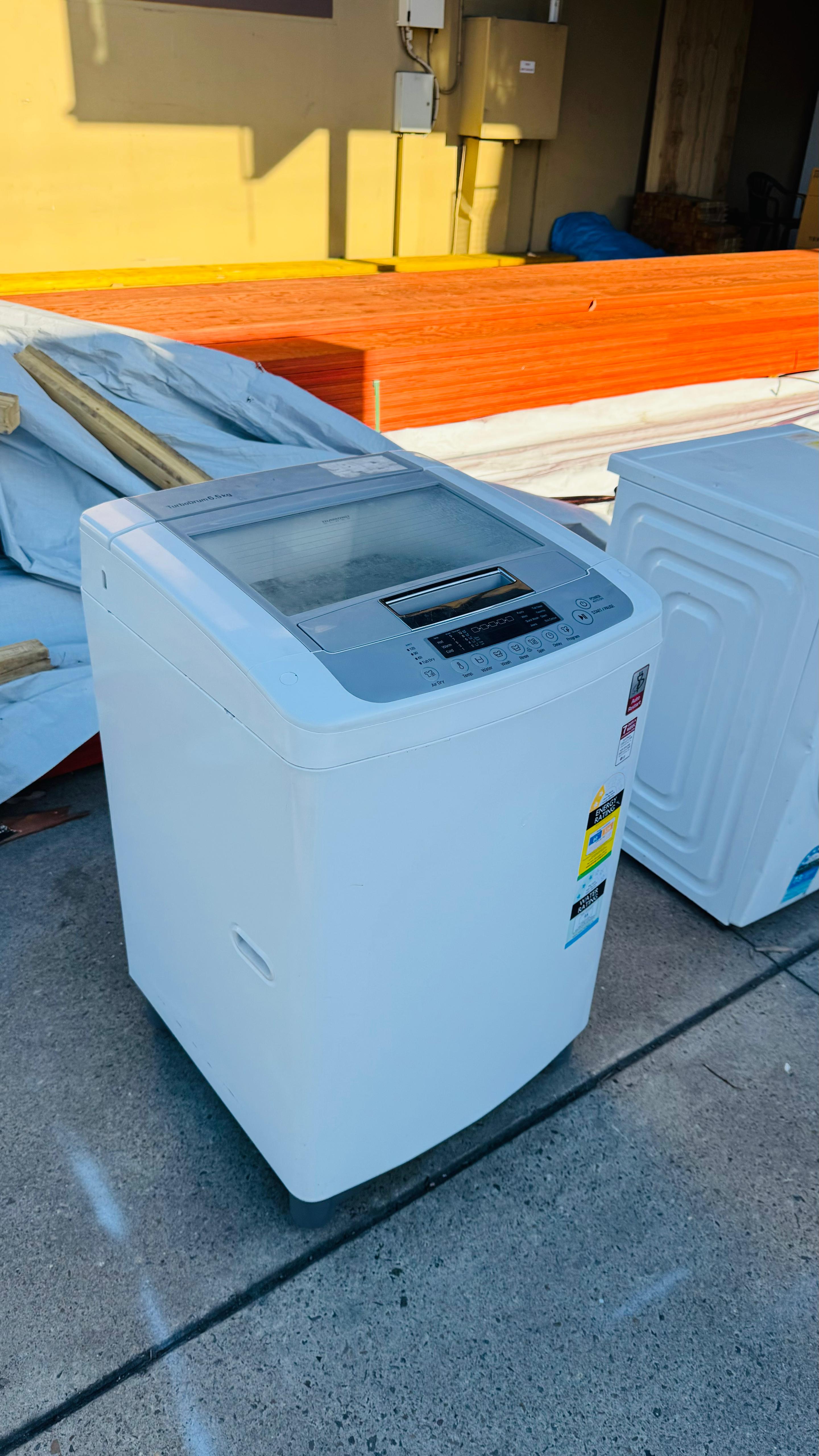 LG 6.5KGS TOP LOADER WASHING MACHINE