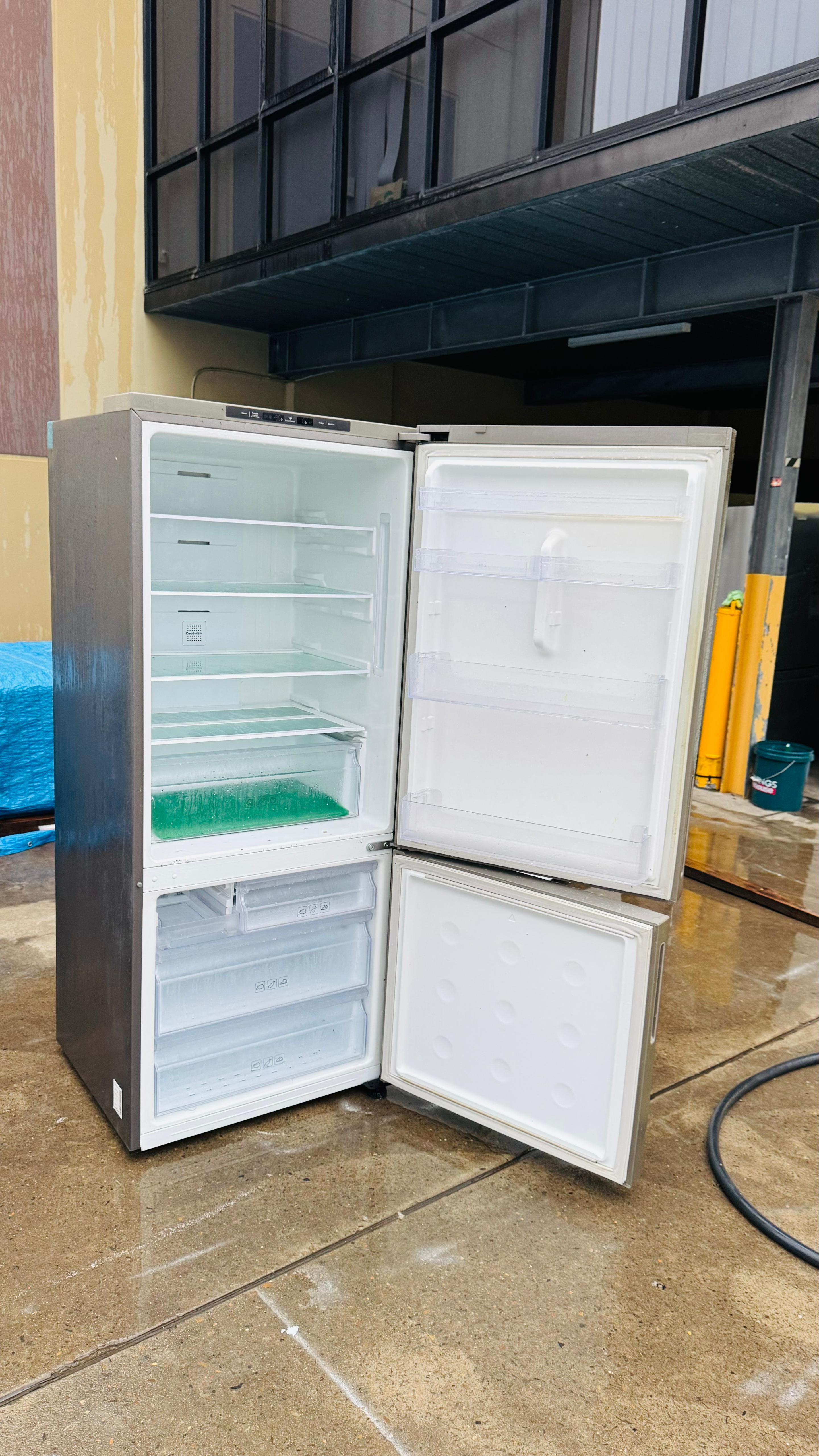 SAMSUNG 458 LITRES FRIDGE FREEZER