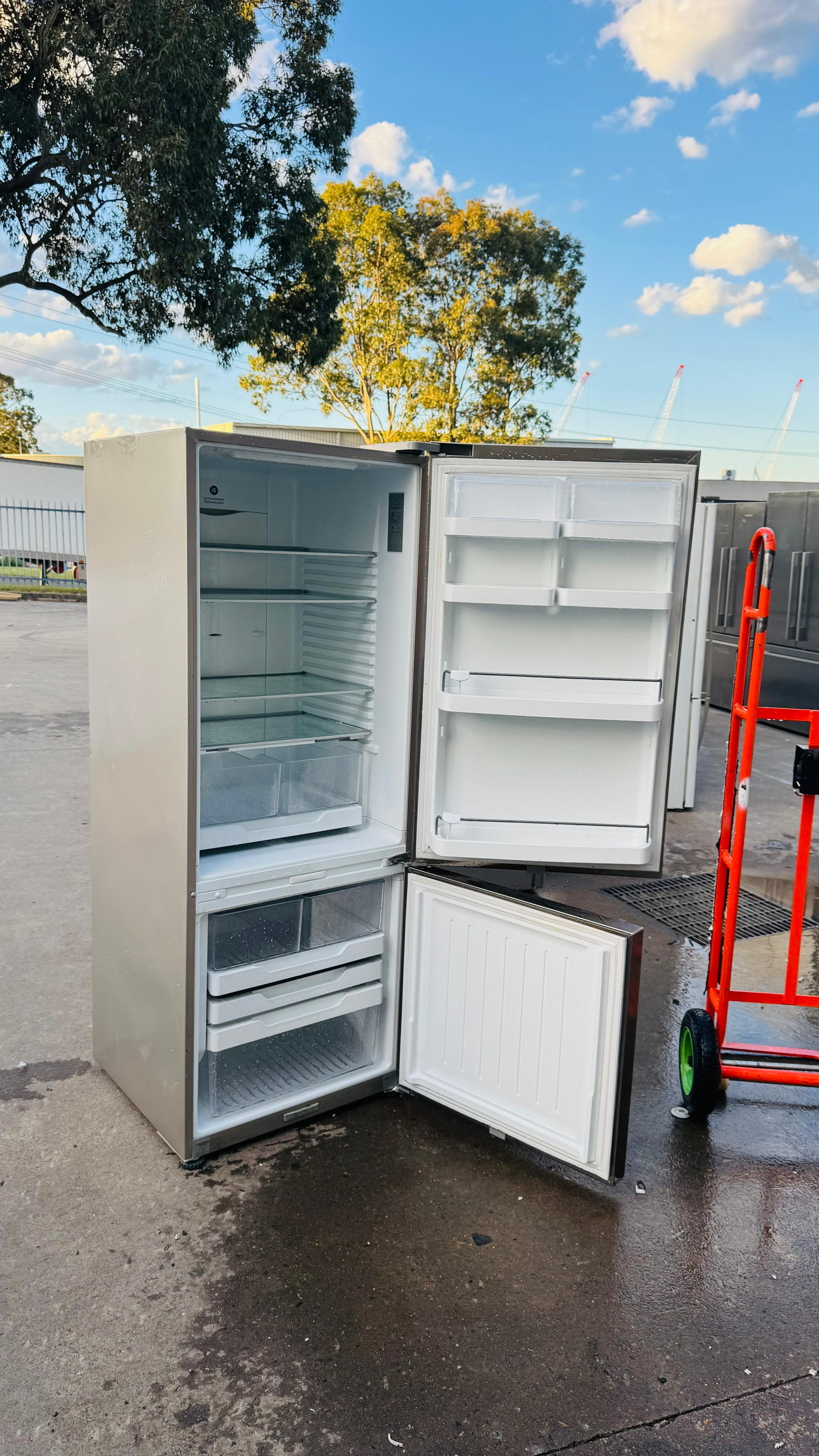 FISHER AND PAYKEL 442 LITRES FRIDGE FREEZER
