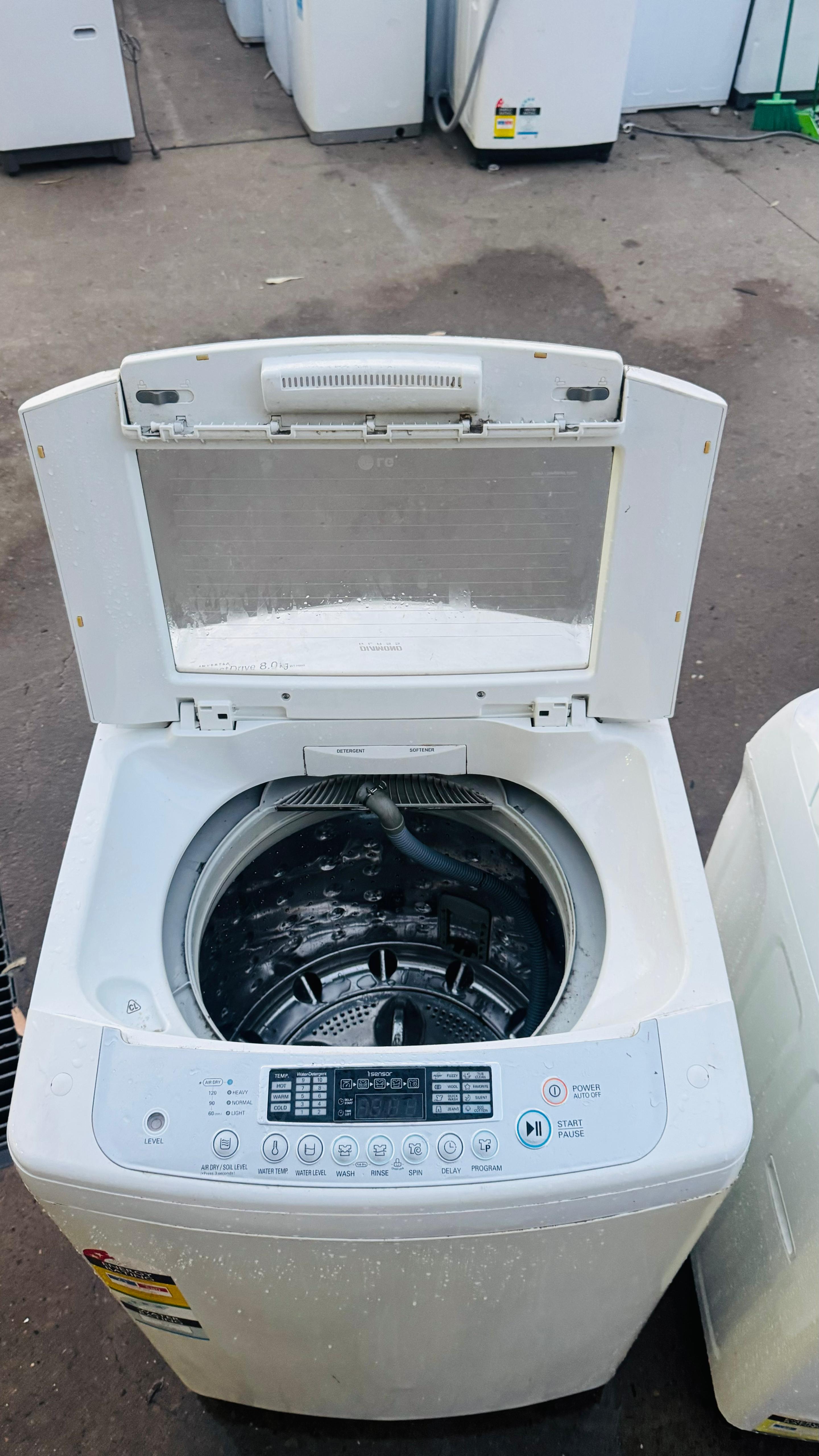 LG 8 KGS TOP LOADER WASHING MACHINE