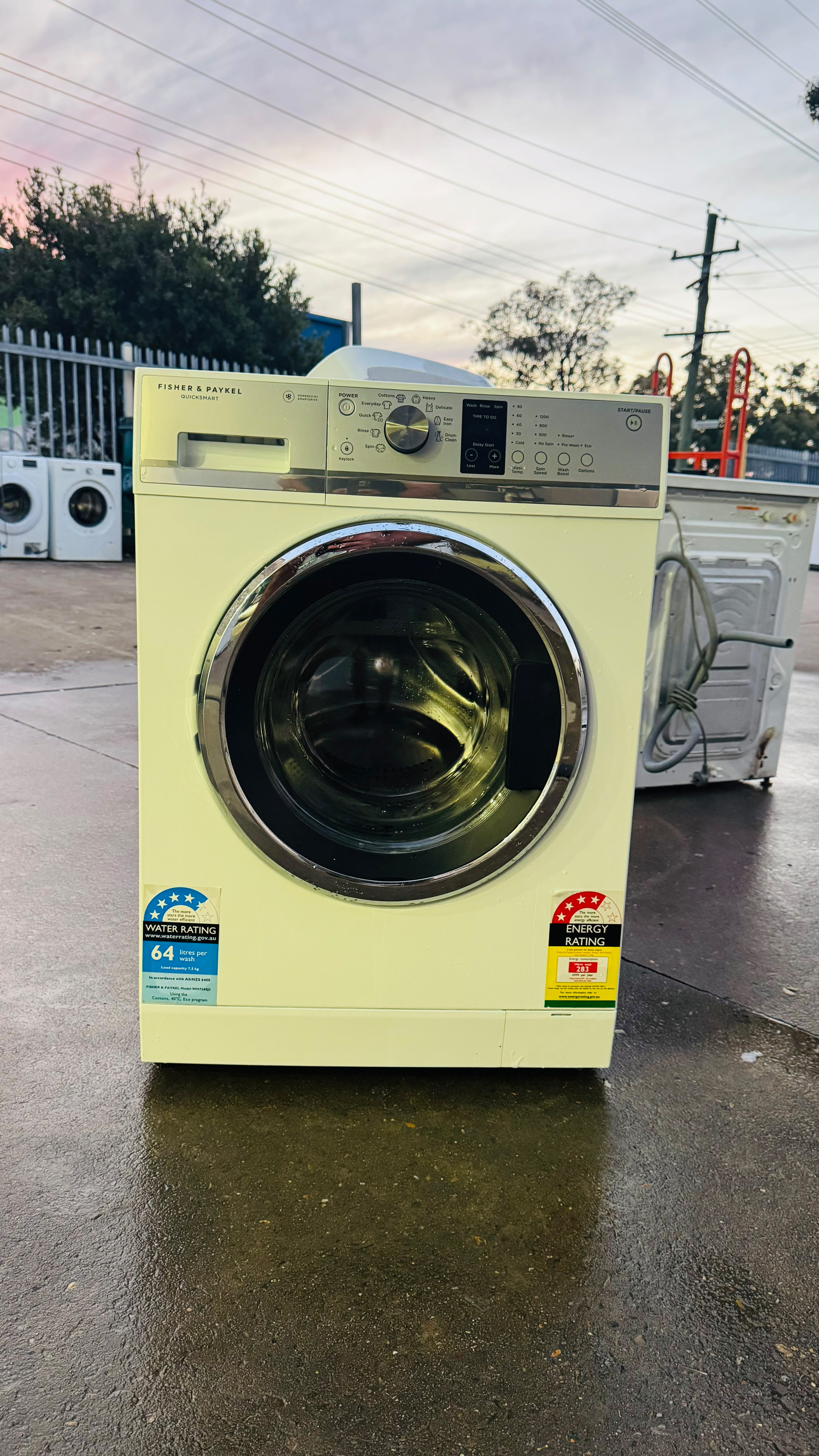 FISHER AND PAYKEL 7.5KGS FRONT LOADER WASHING MACHINE