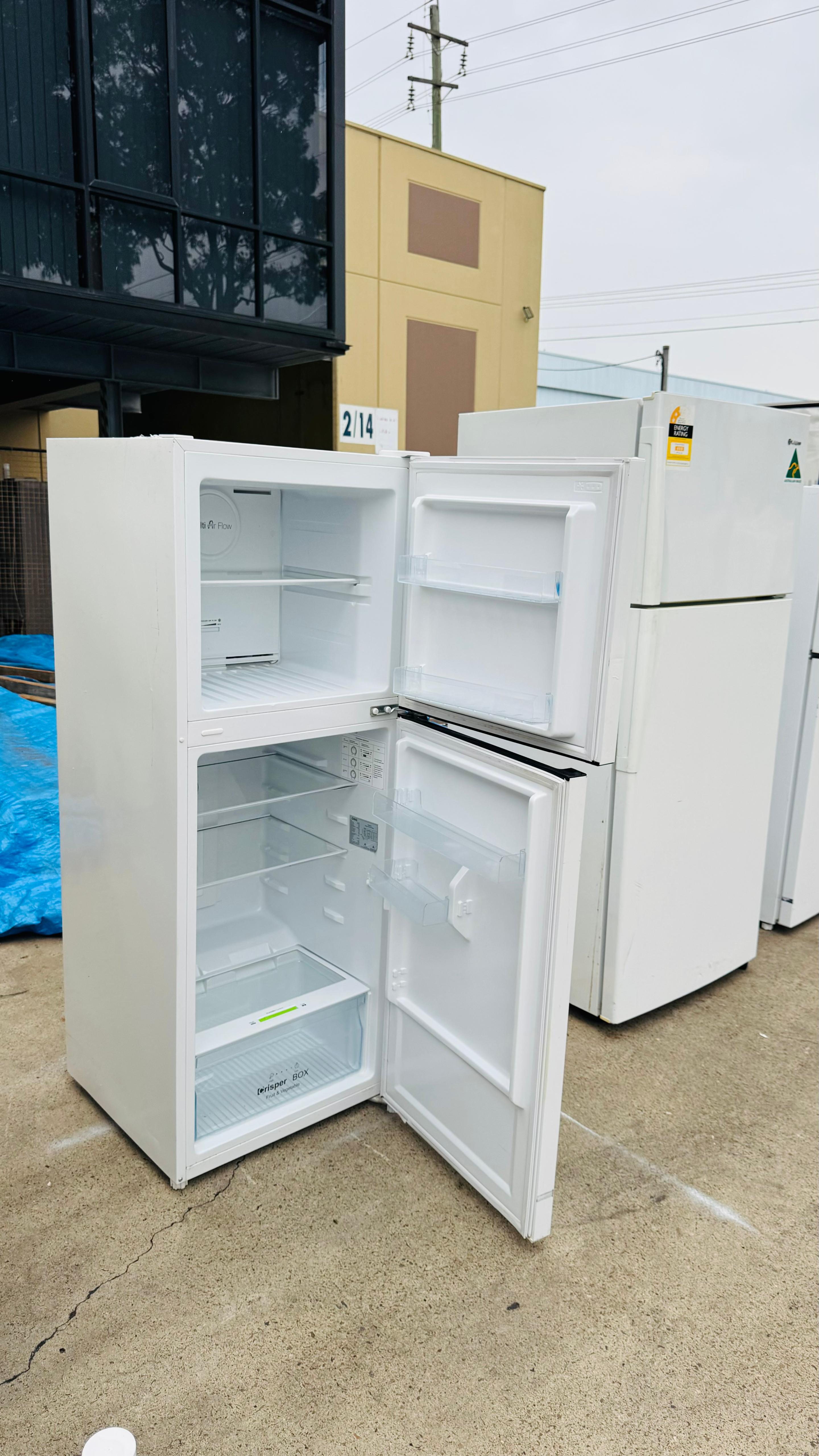 CHIQ 216 LITRES FRIDGE FREEZER