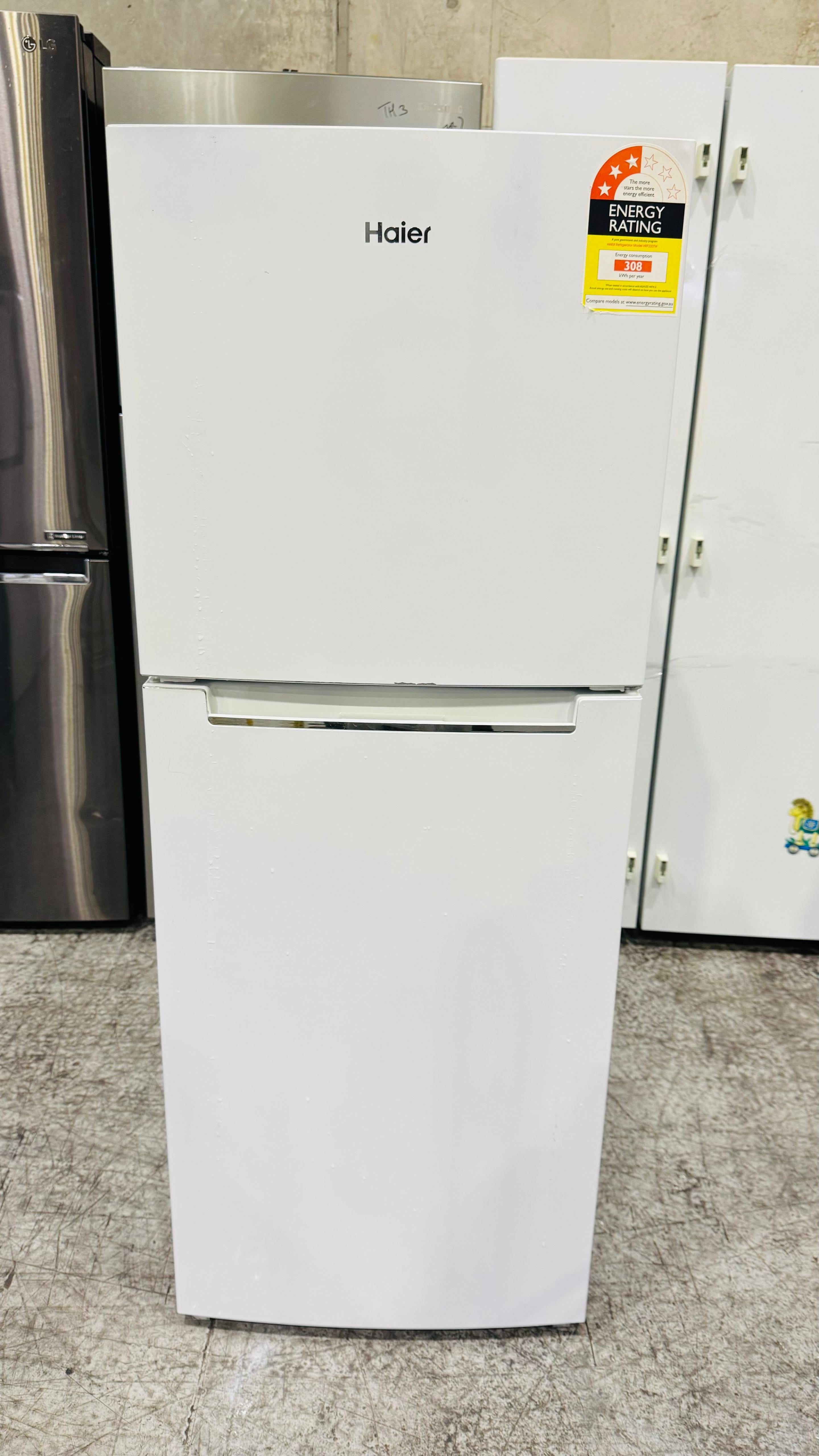HAIER 220 LITRES FRIDGE FREEZER