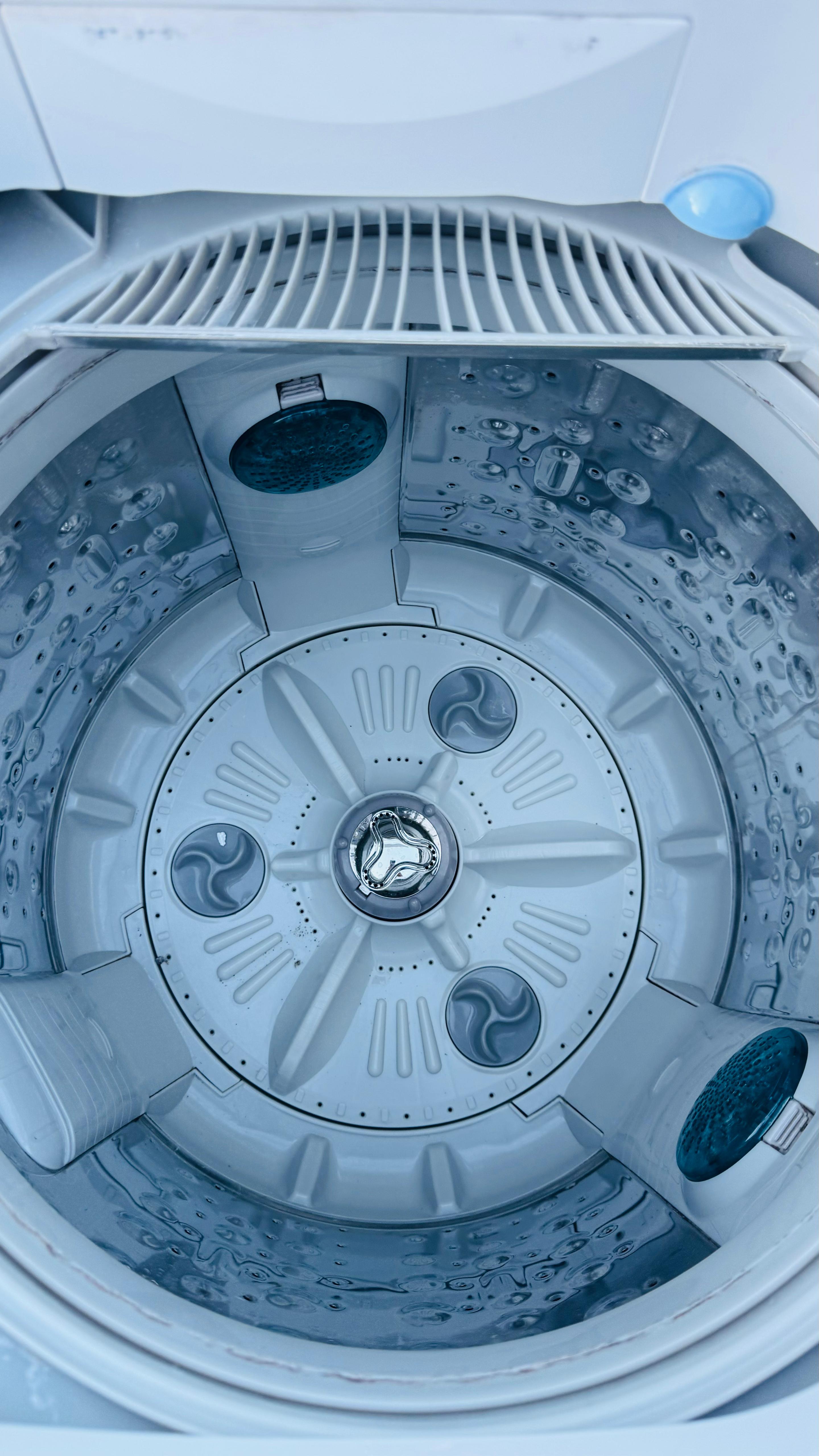 LG 6.5KGS TOP LOADER WASHING MACHINE