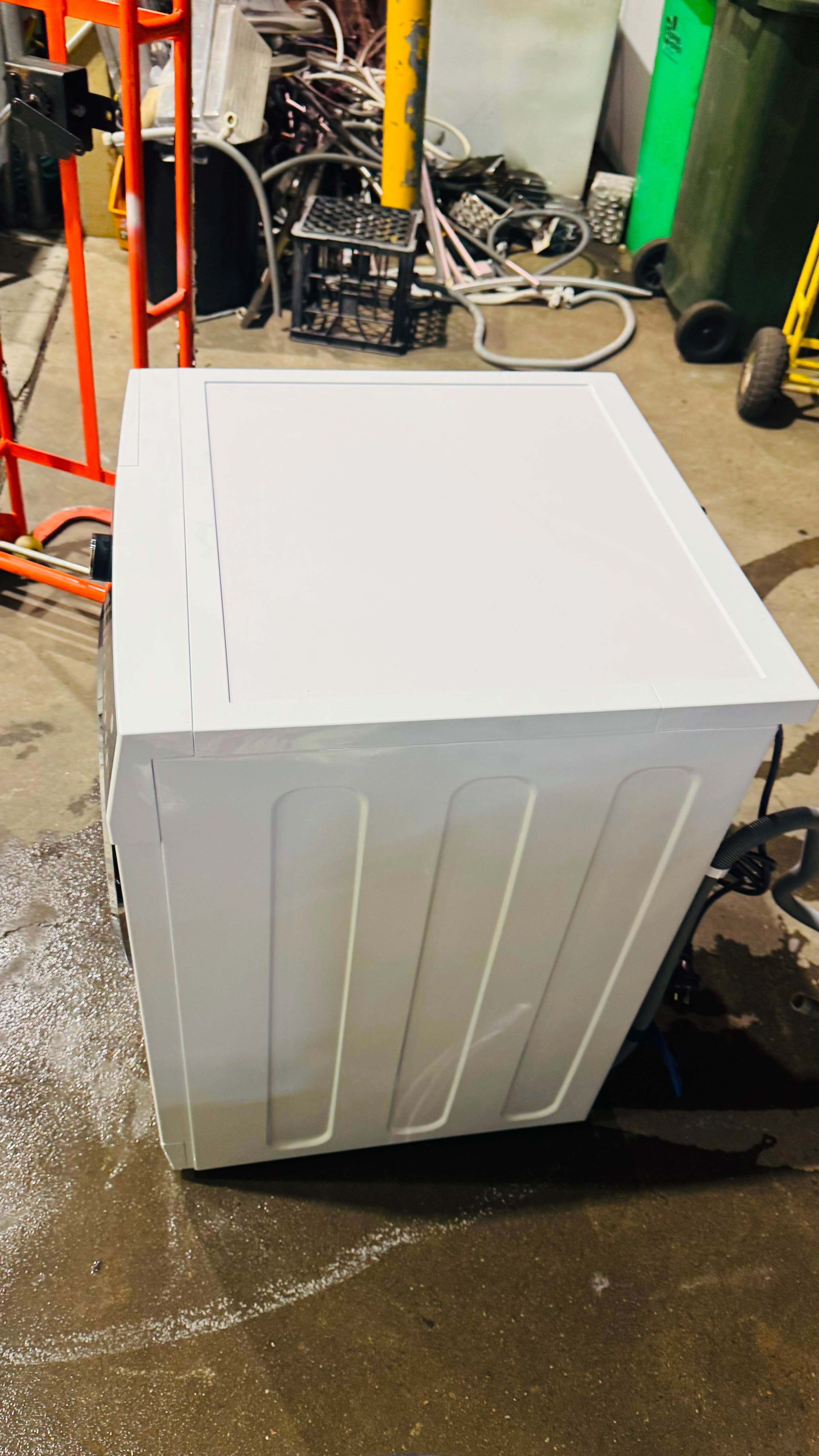 FISHER AND PAYKEL 8.5KGS FRONT LOADER WASHING MACHINE