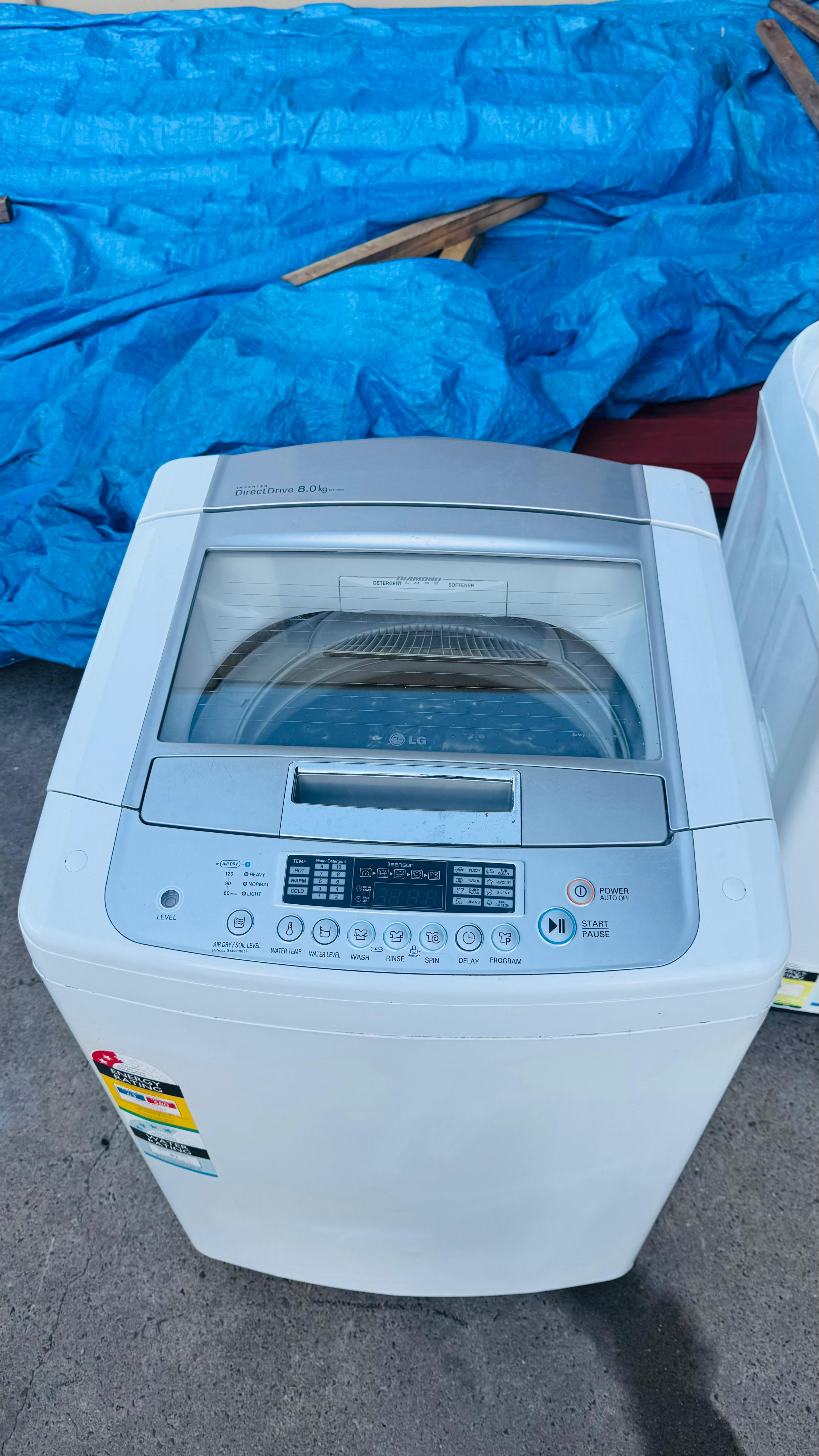 LG 8 KGS TOP LOADER WASHING MACHINE