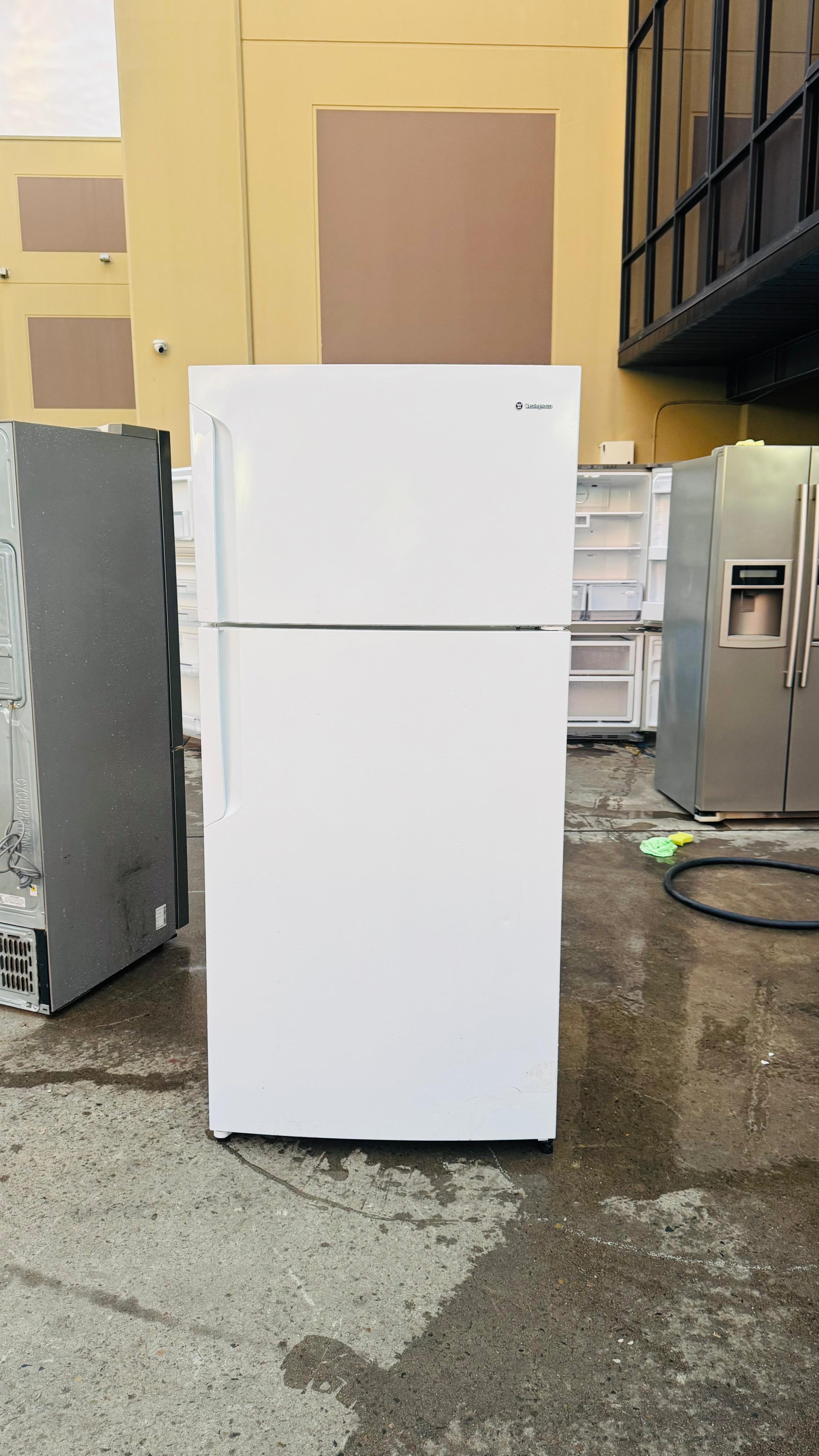 WESTINGHOUSE 538 LITRES FRIDGE FREEZER