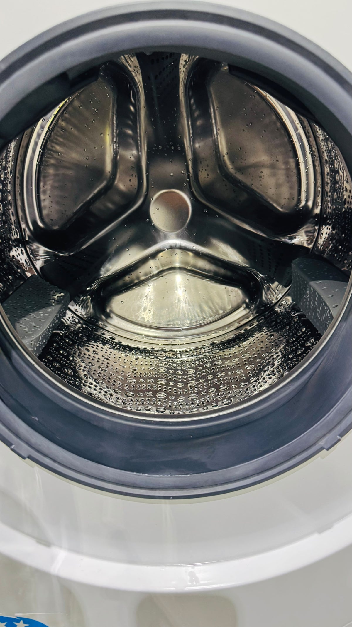 BOSCH 8KGS FRONT LOADER WASHING MACHINE