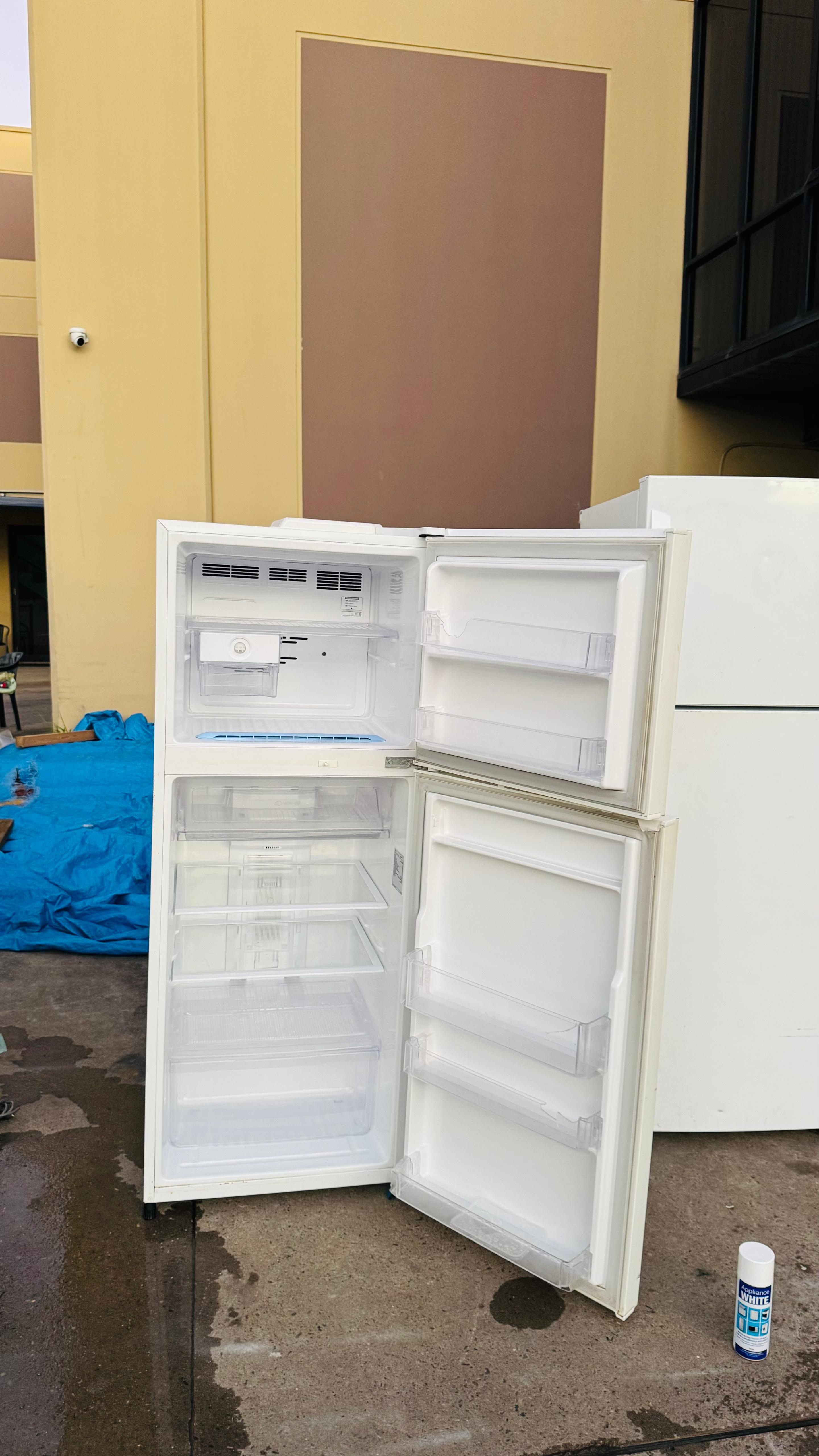 LG 315 LITRES FRIDGE FREEZER
