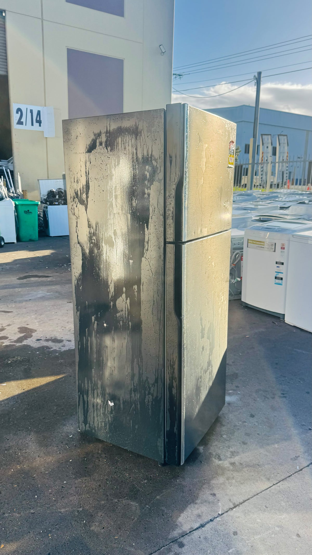 HITACHI 480 LITRES FRIDGE FREEZER