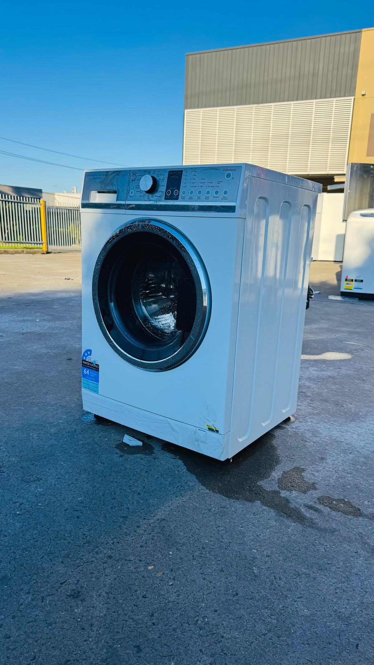 FISHER & PAYKEL 7.5KGS FRONT LOADER WASHING MACHINE