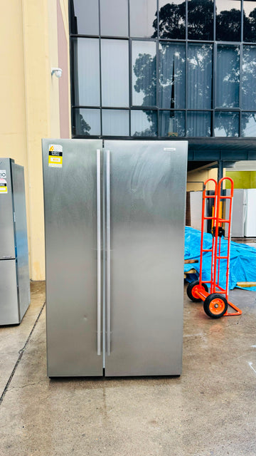 WESTINGHOUSE SIDE BY SIDE 700 LITRES FRIDGE FREEZER