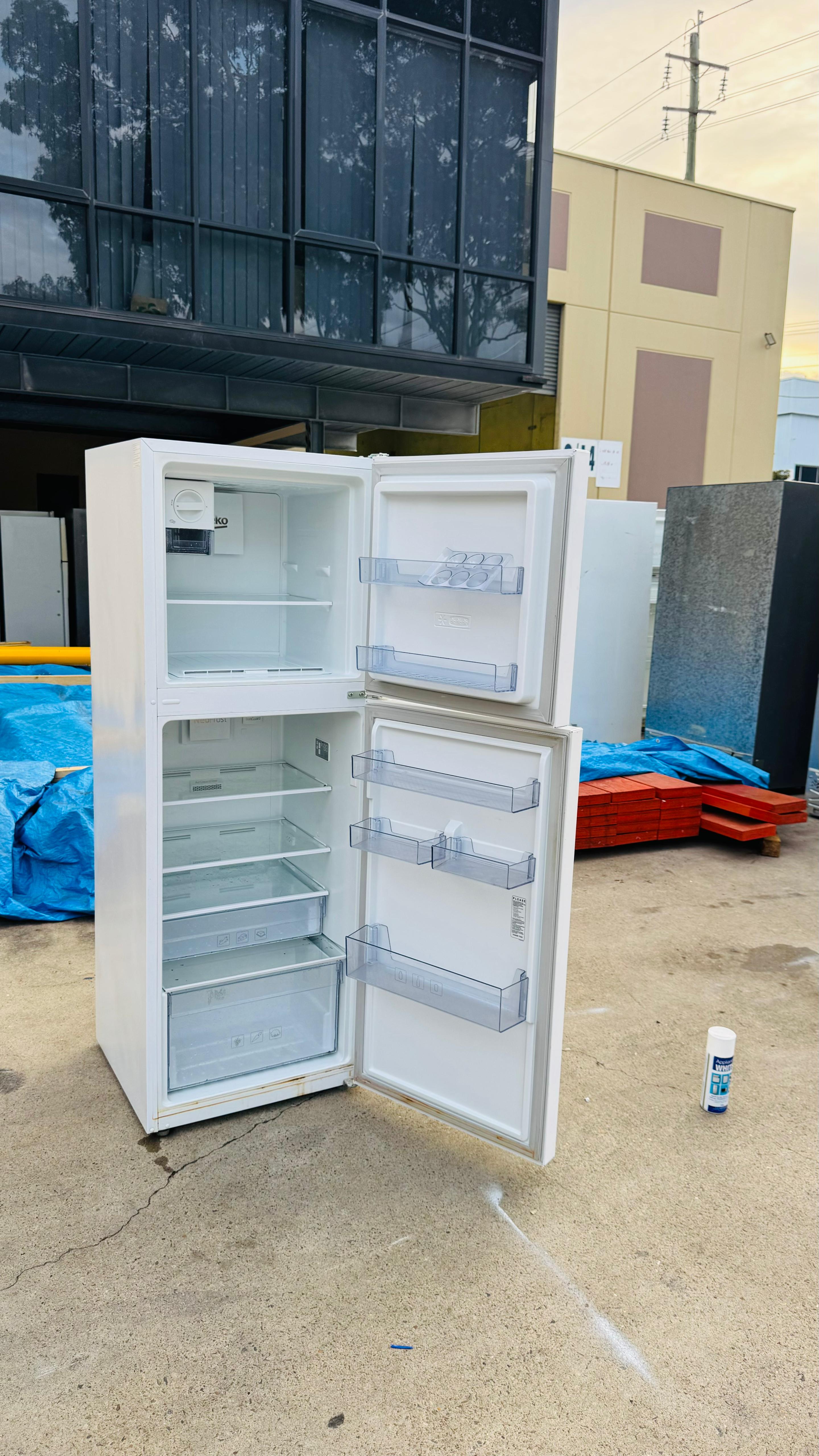 BEKO 245 LITRES FRIDGE FREEZER