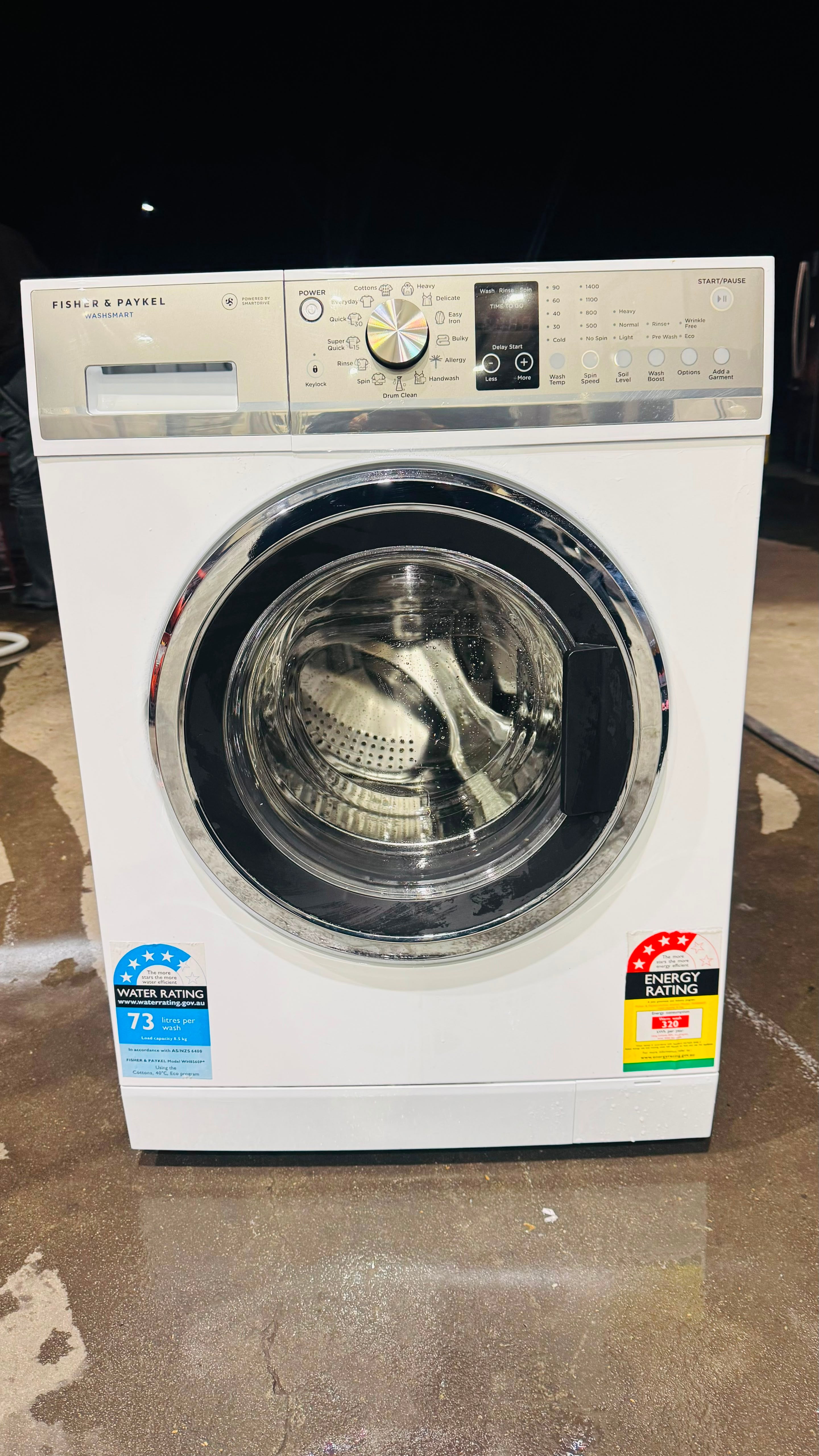 FISHER AND PAYKEL 8.5KGS FRONT LOADER WASHING MACHINE
