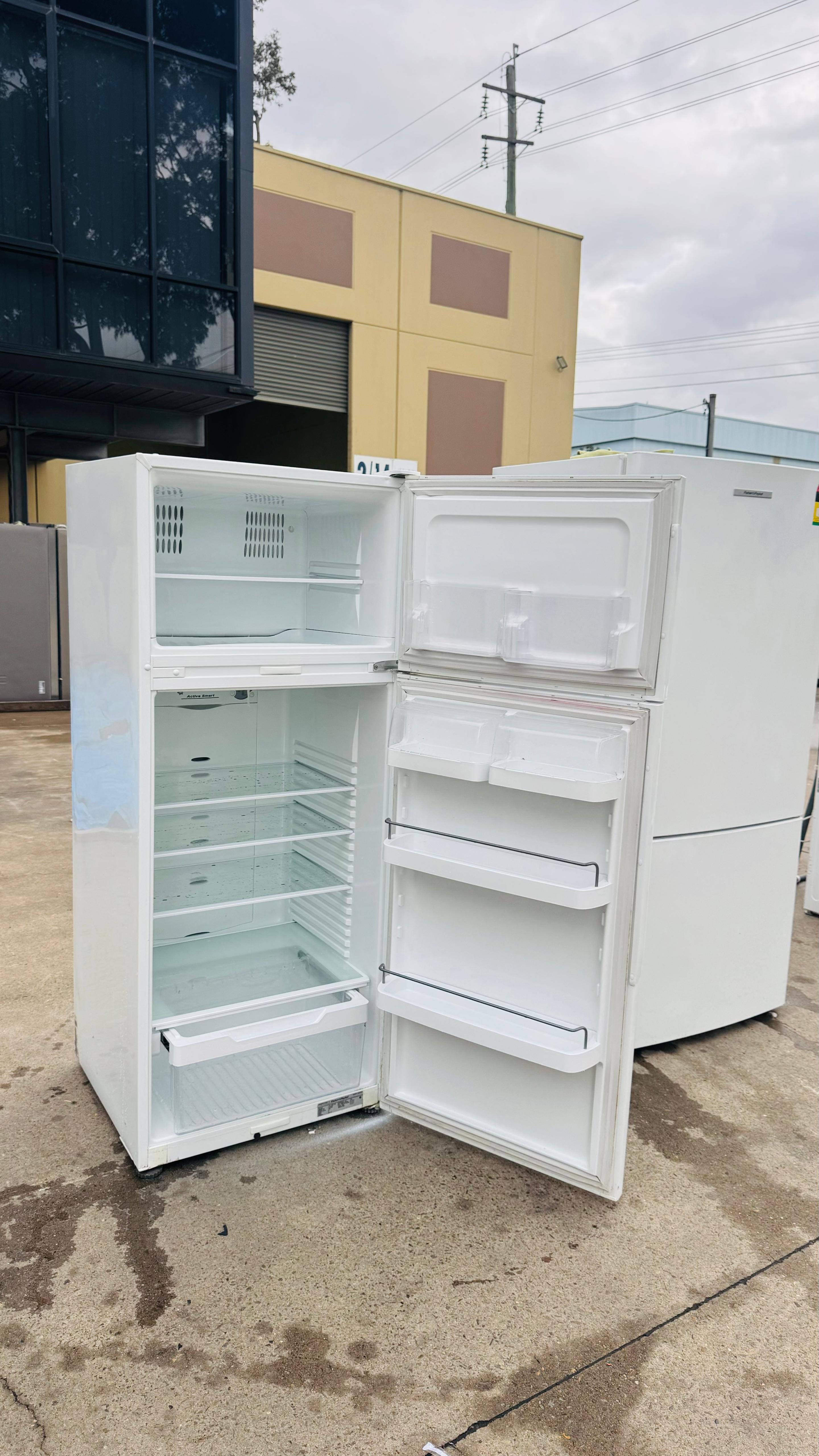 FISHER AND PAYKEL 380 LITRES FRIDGE FREEZER