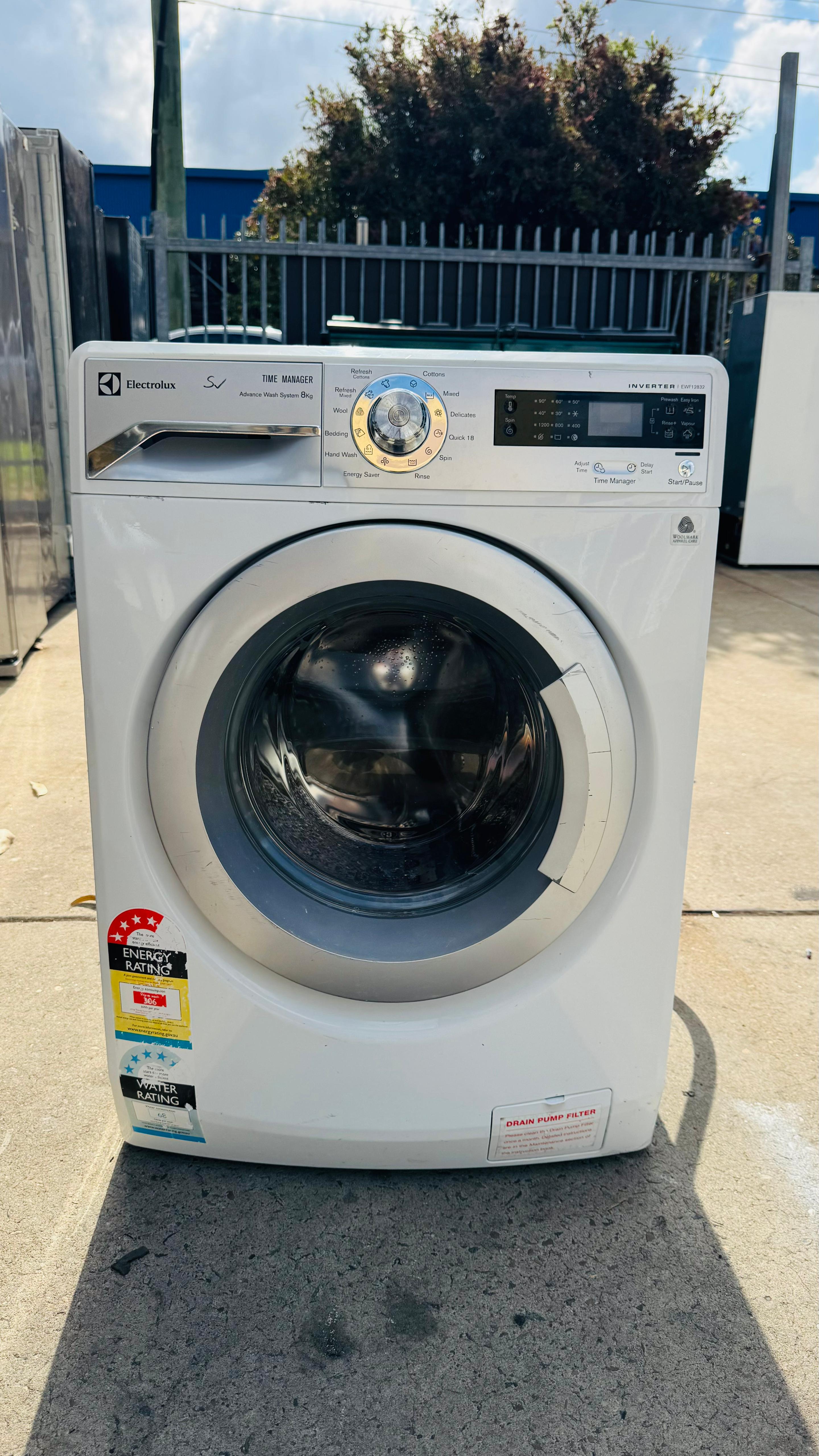 ELECTROLUX 8KGS FRONT LOADER WASHING MACHINE