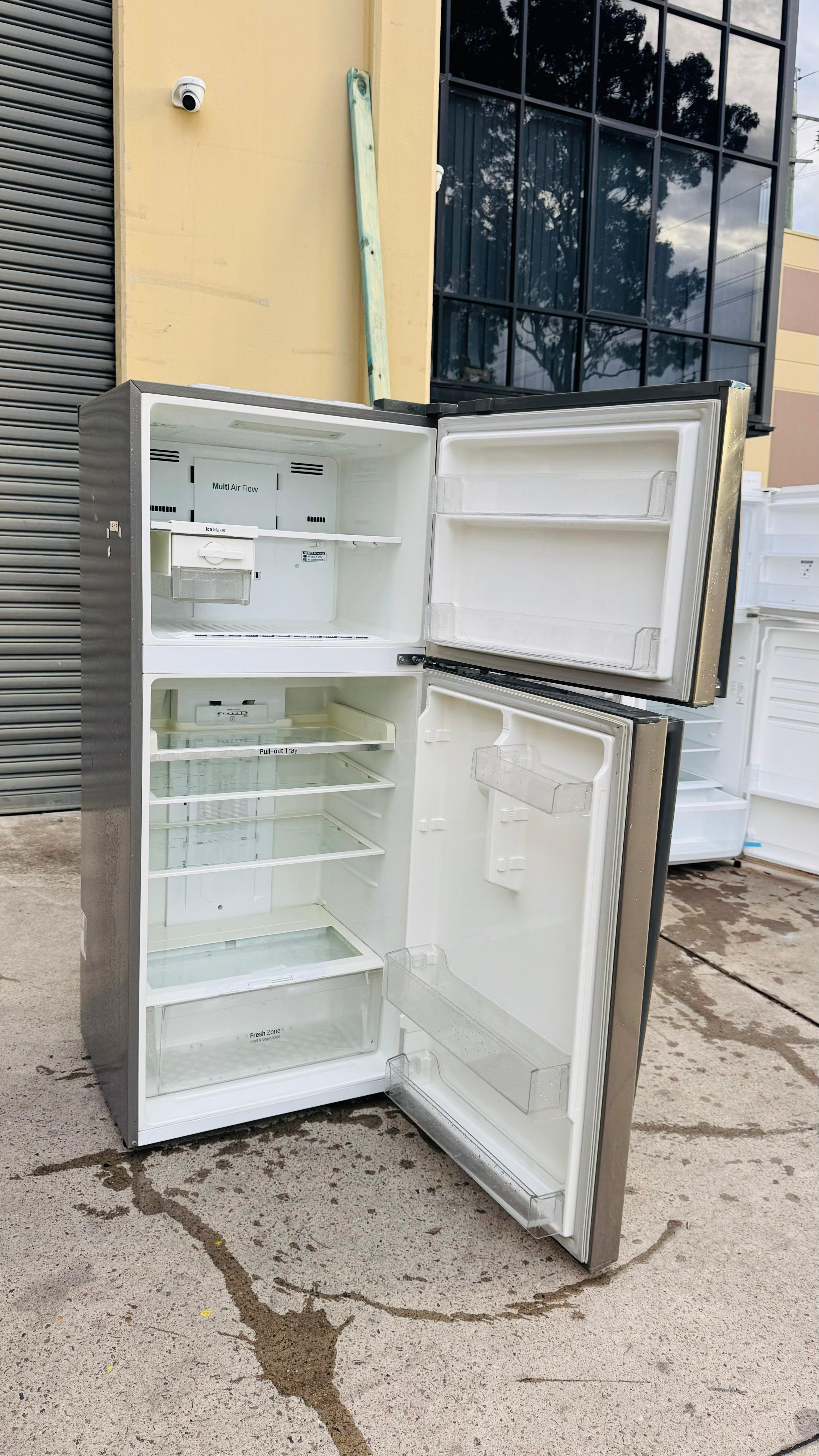 LG 442 LITRES FRIDGE FREEZER