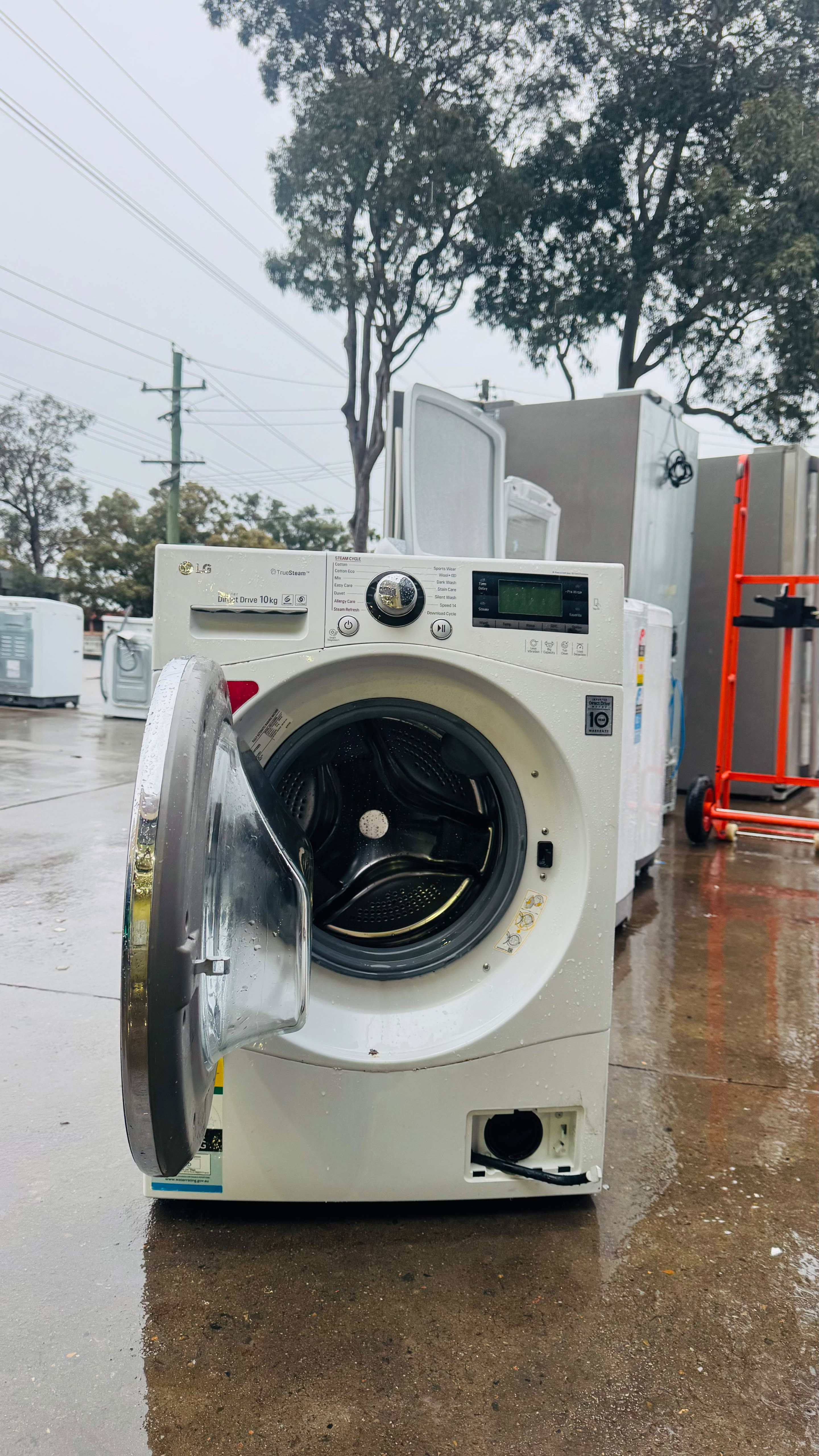 LG 10KGS FRONT LOADER WASHING MACHINE