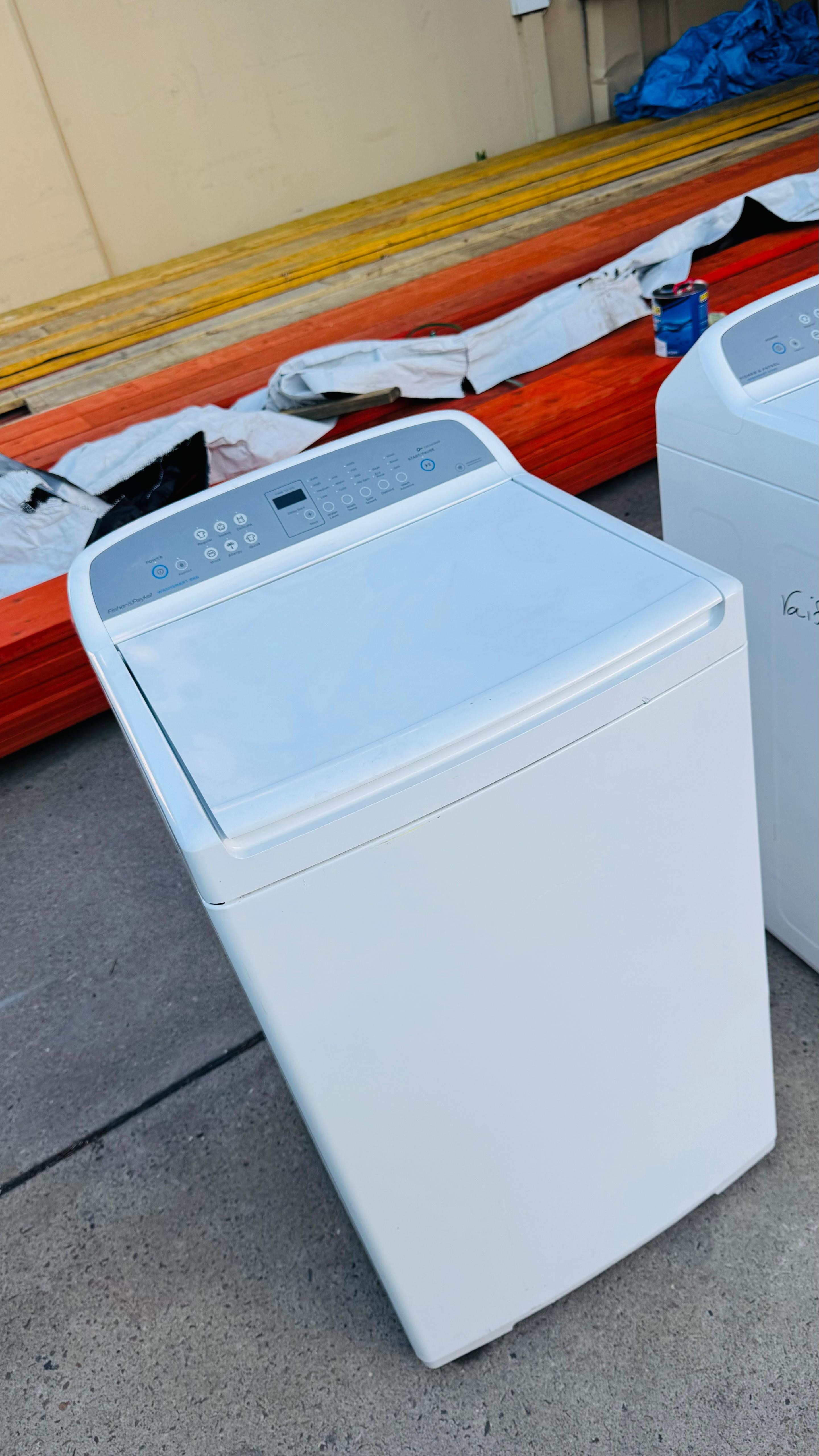 FISHER AND PAYKEL 8KGS TOP LOADER WASHING MACHINE