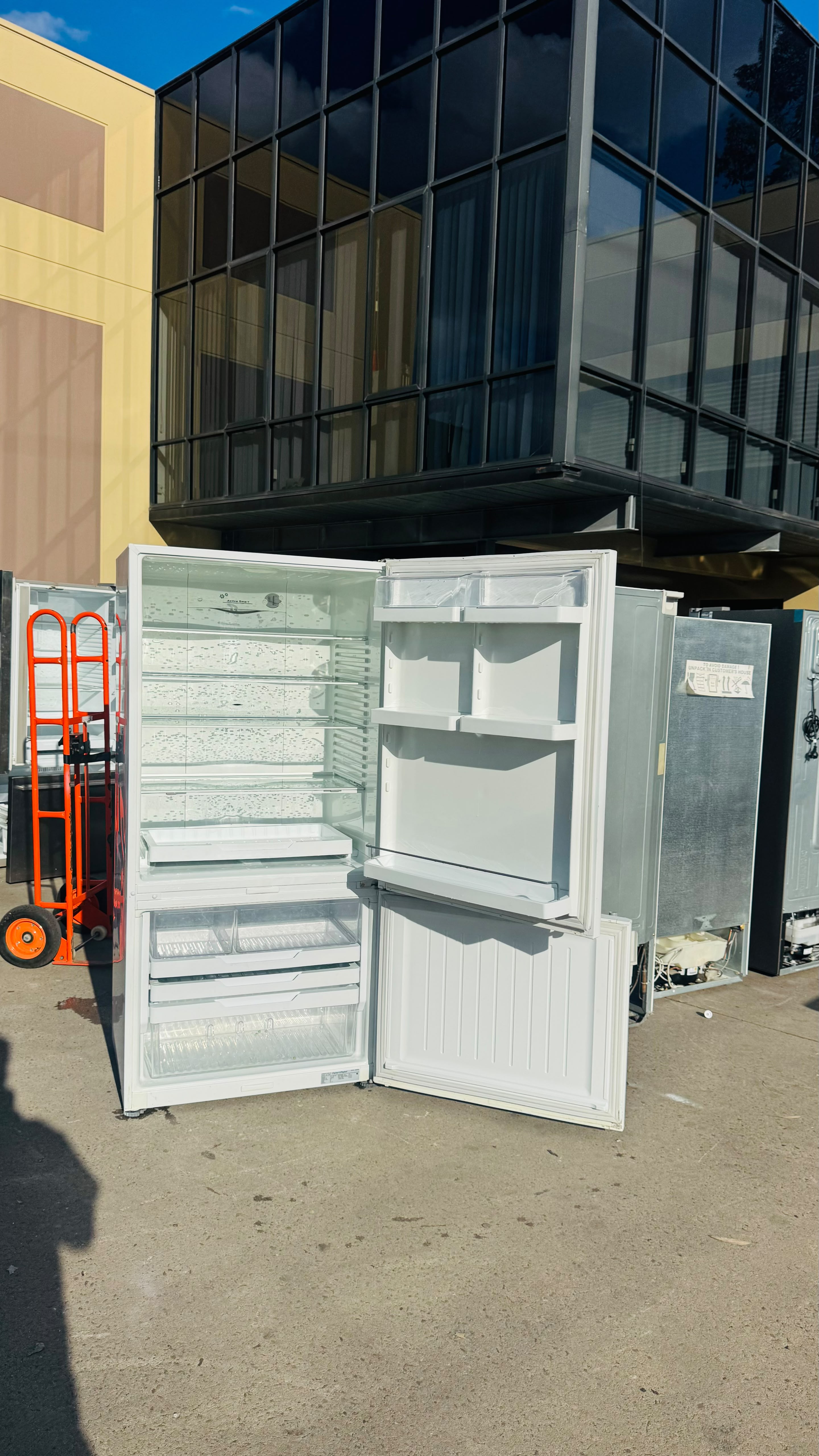 FISHER AND PAYKEL 519 LITRES FRIDGE FREEZER