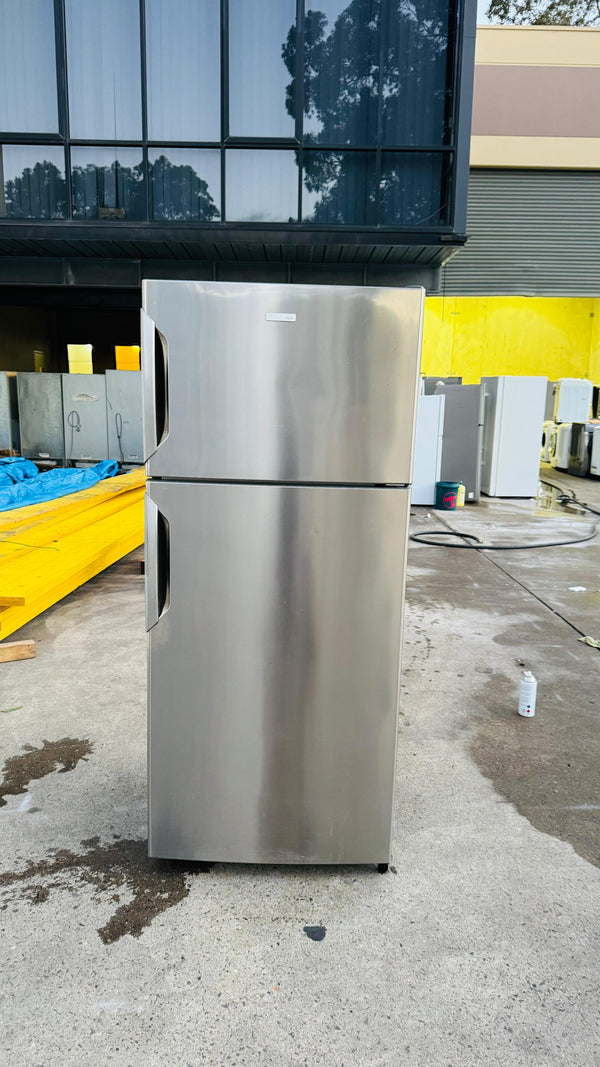 ELECTROLUX 420 LITRES FRIDGE FREEZER