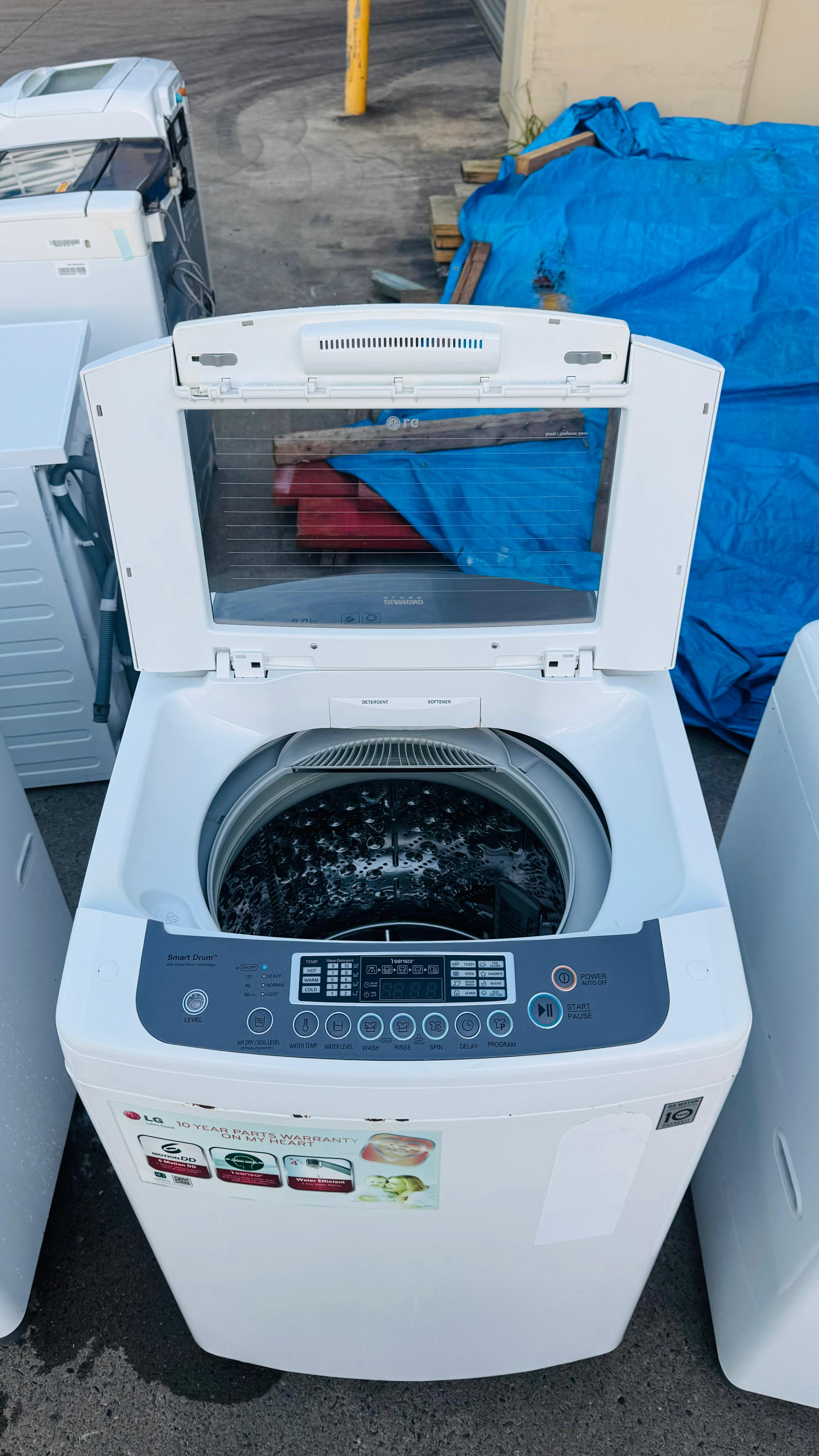 LG 8KGS TOP LOADER WASHING MACHINE
