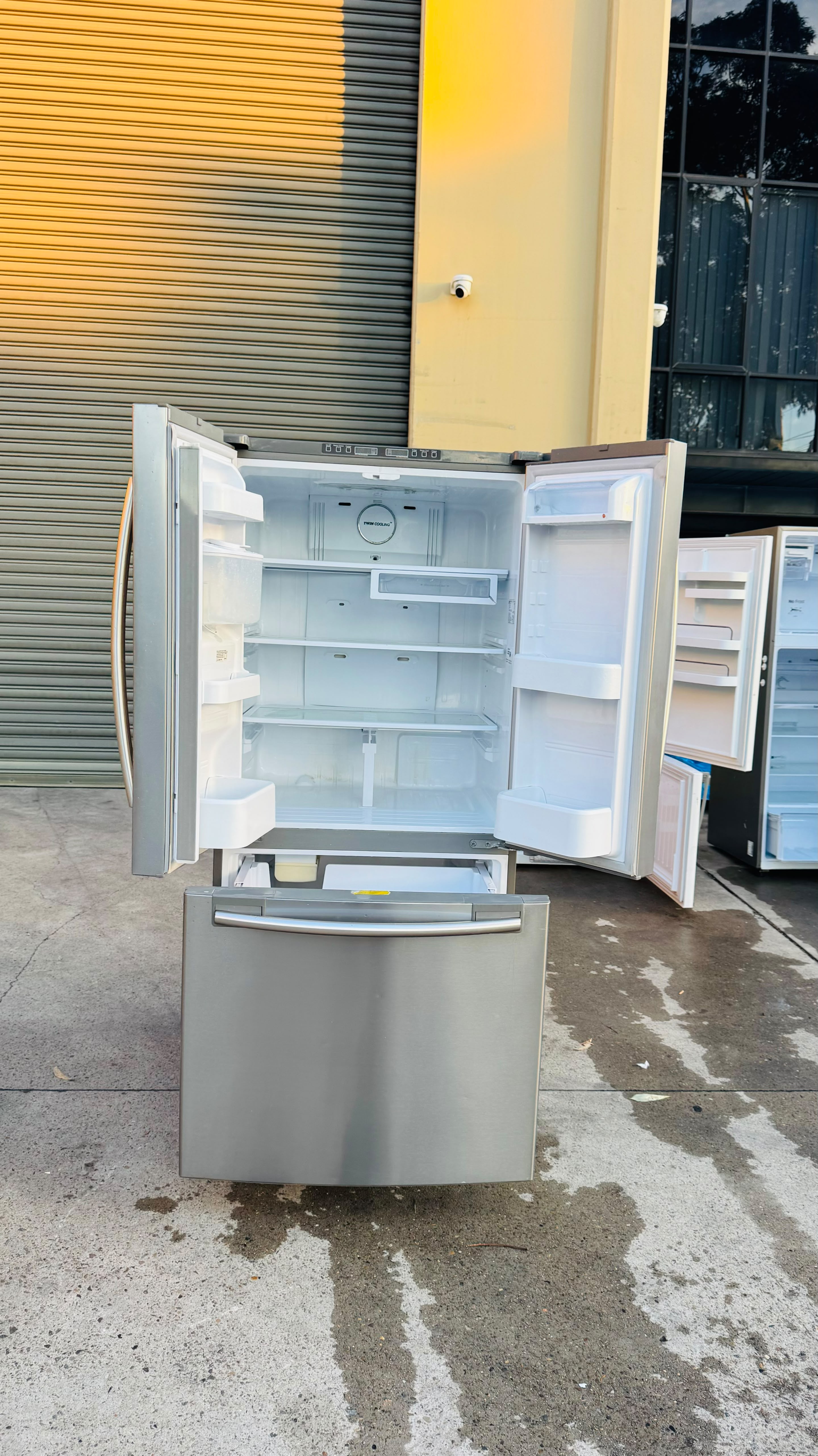 SAMSUNG FRENCH DOOR 583 LITRES FRIDGE FREEZER