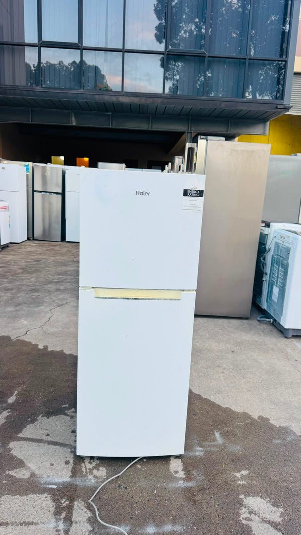 HAIER 220 LITRES FRIDGE FREEZER