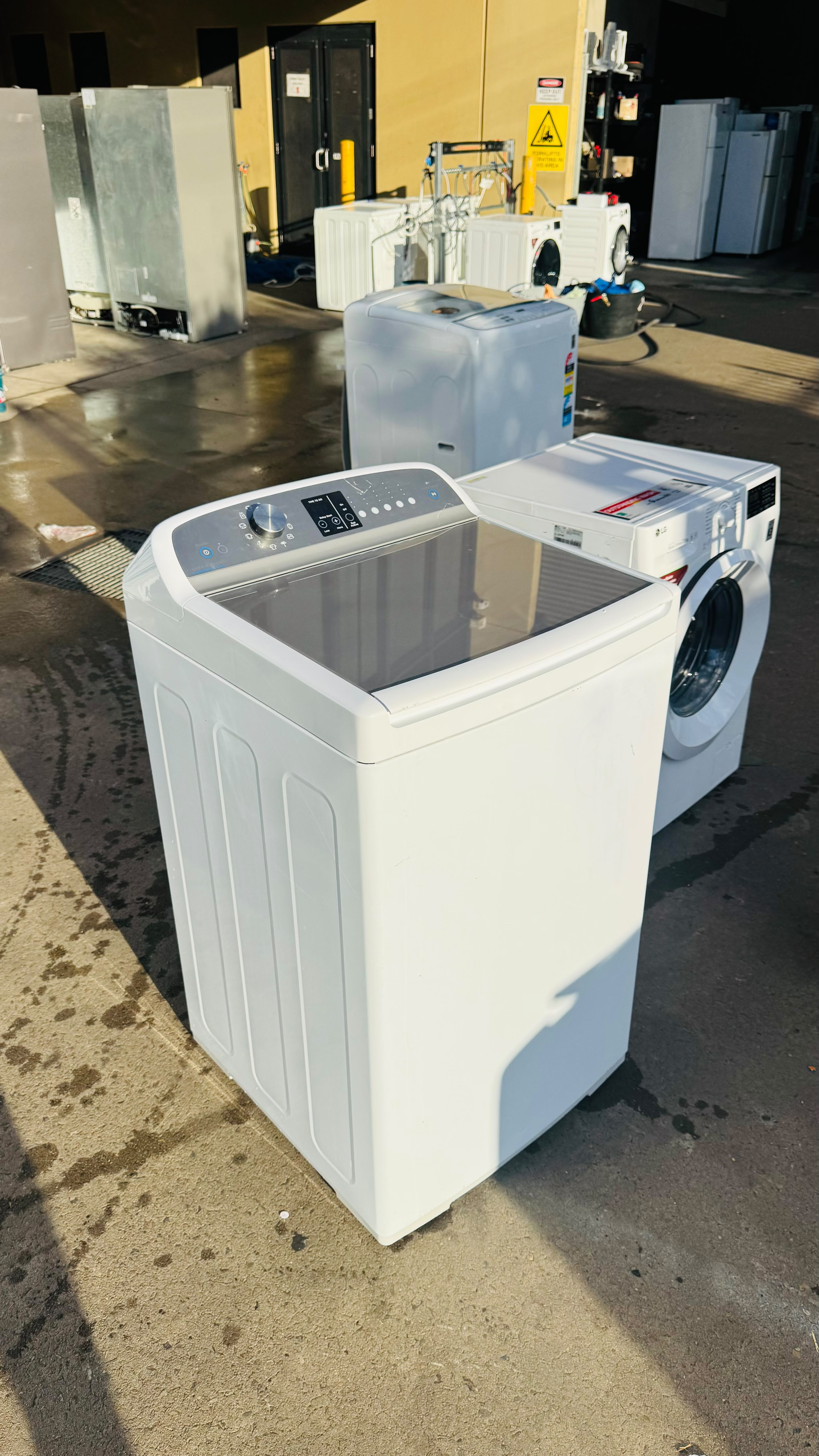 FISHER AND PAYKEL 8.5KGS TOP LOADER WASHING MACHINE