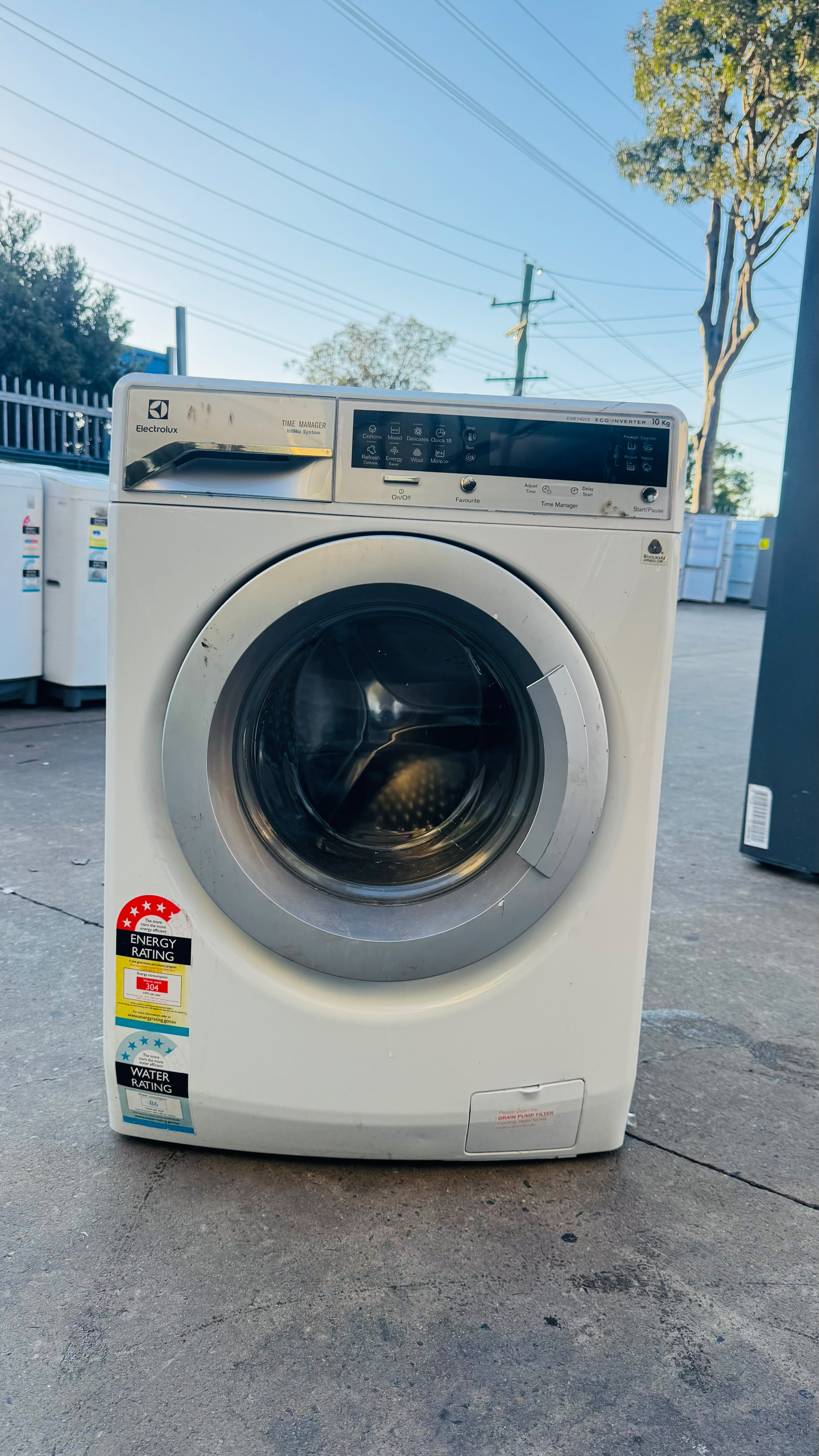 ELECTROLUX 10KGS FRONT LOADER WASHING MACHINE