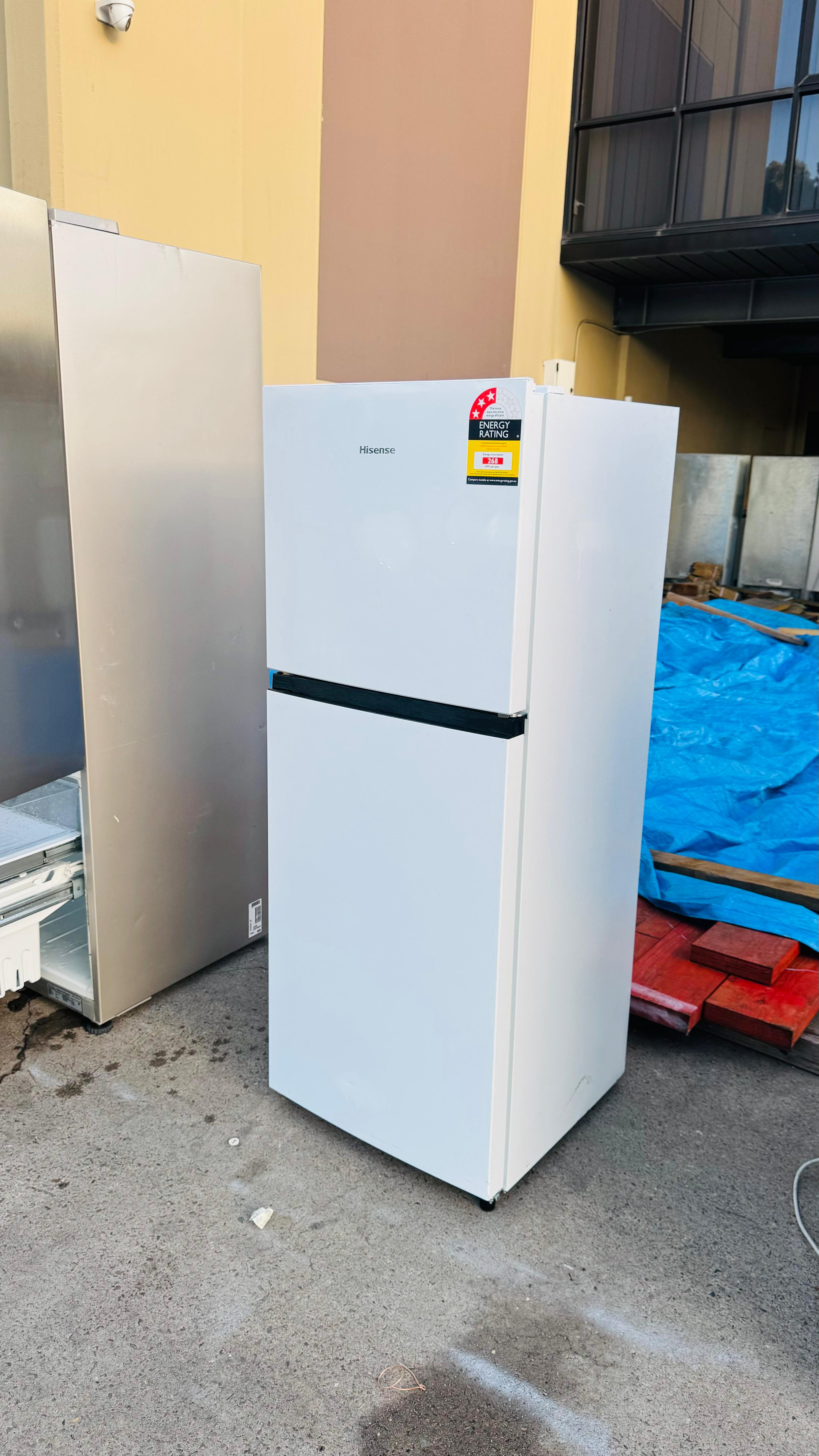 HISENSE 205 LITRES FRIDGE FREEZER