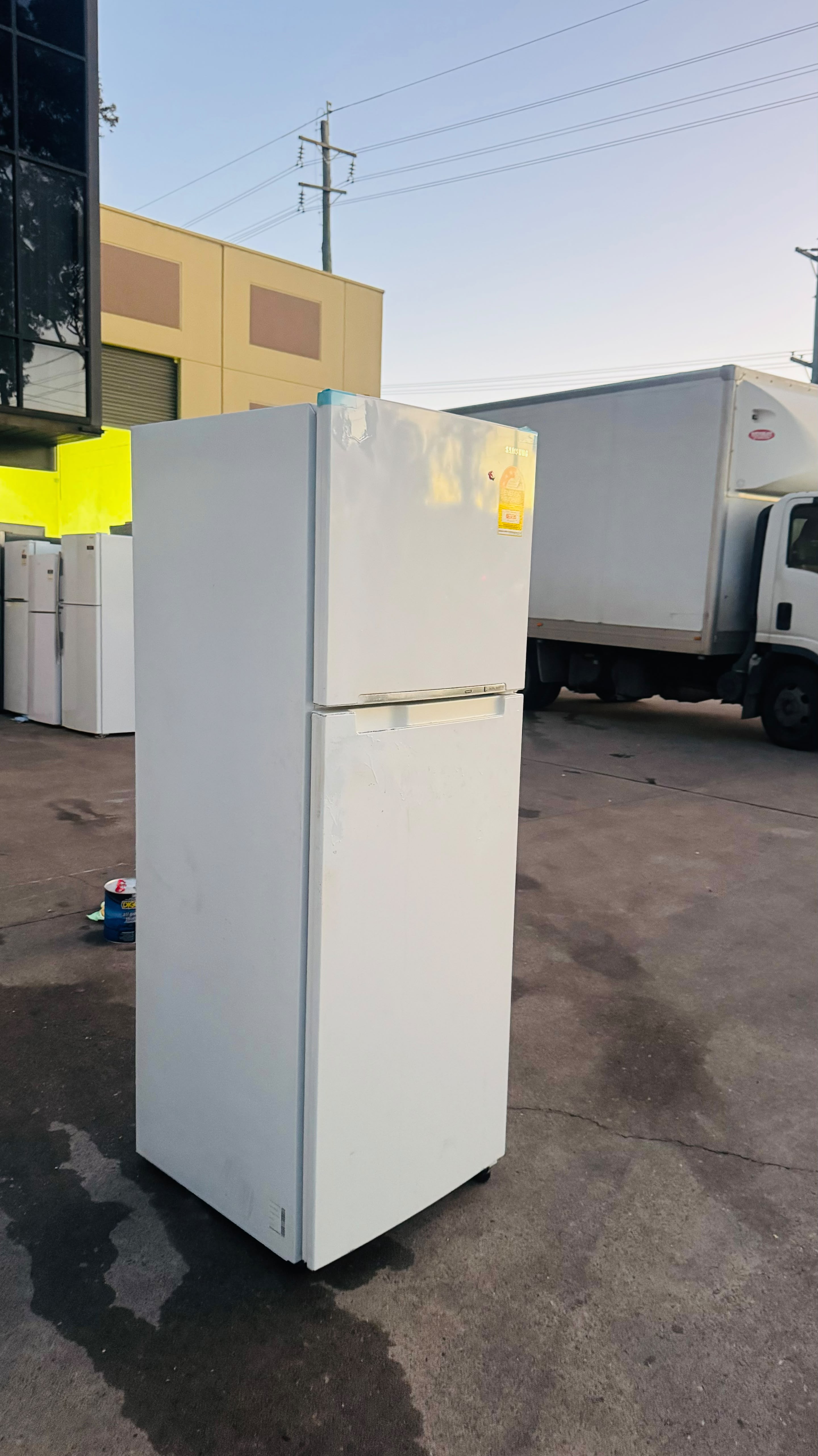 SAMSUNG 343 LITRES FRIDGE FREEZER