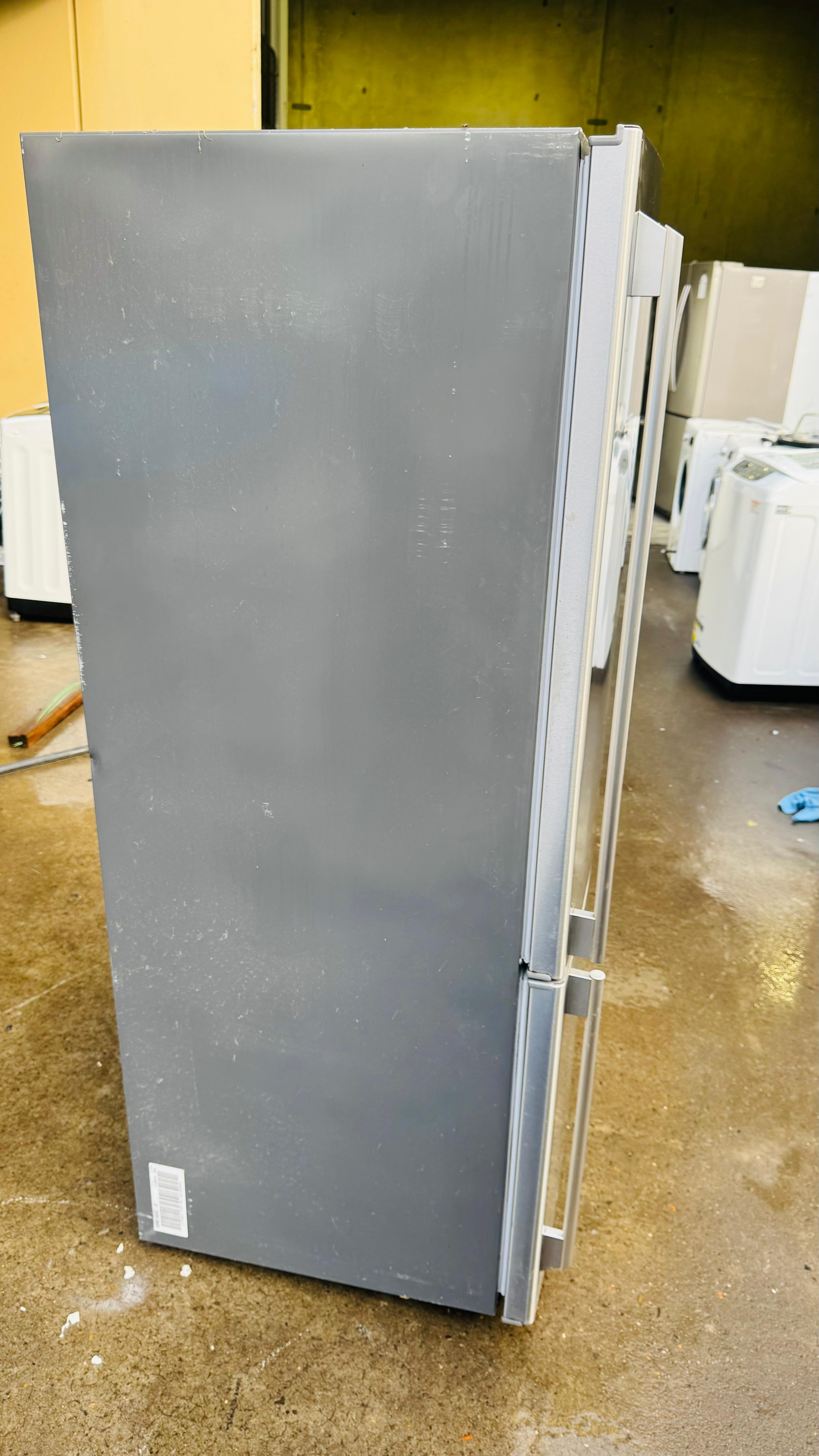 ELECTROLUX 510 LITRES FRIDGE FREEZER