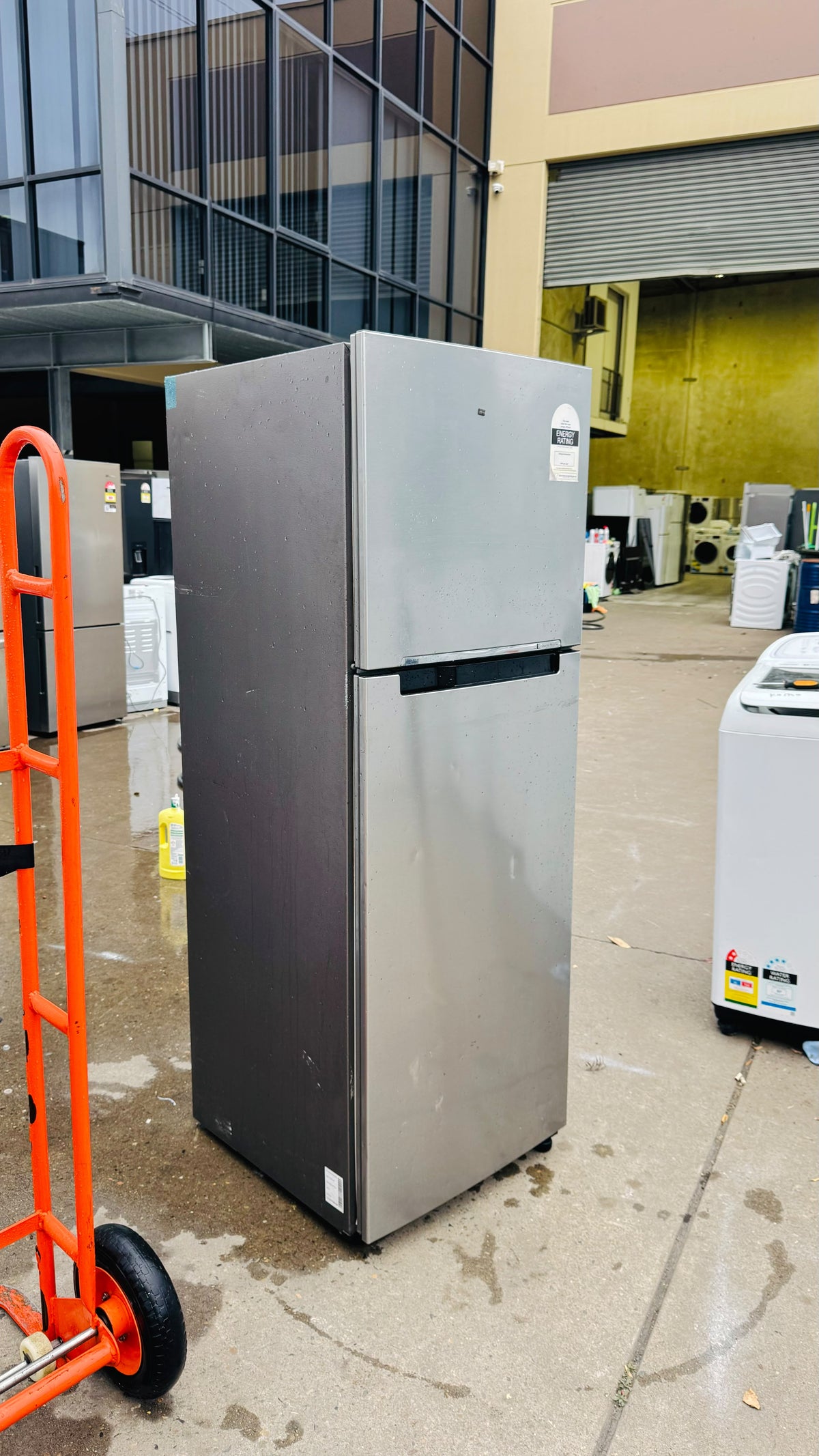 SAMSUNG 341 LITRES FRIDGE FREEZER