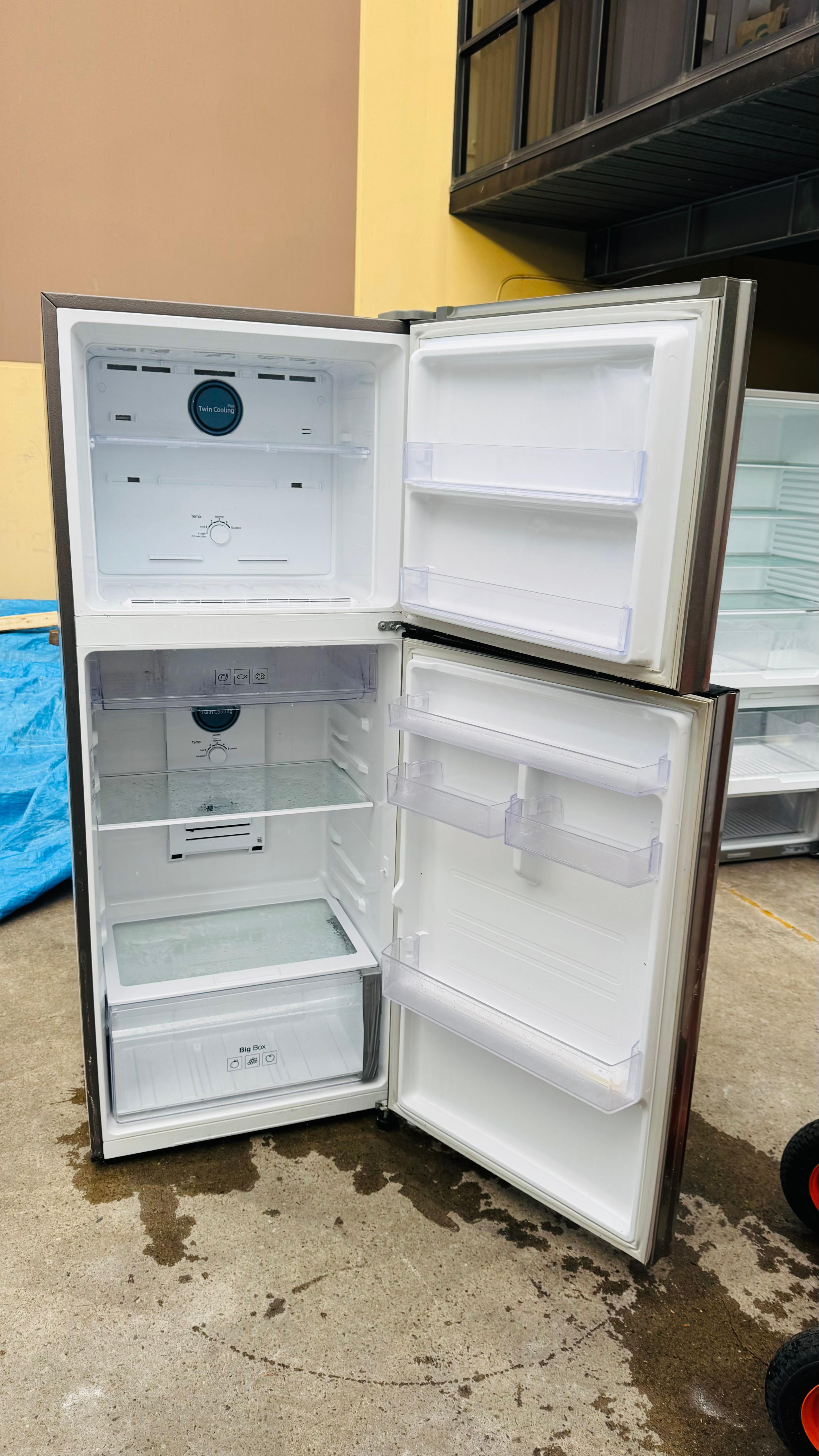 SAMSUNG 400 LITRES FRIDGE FREEZER
