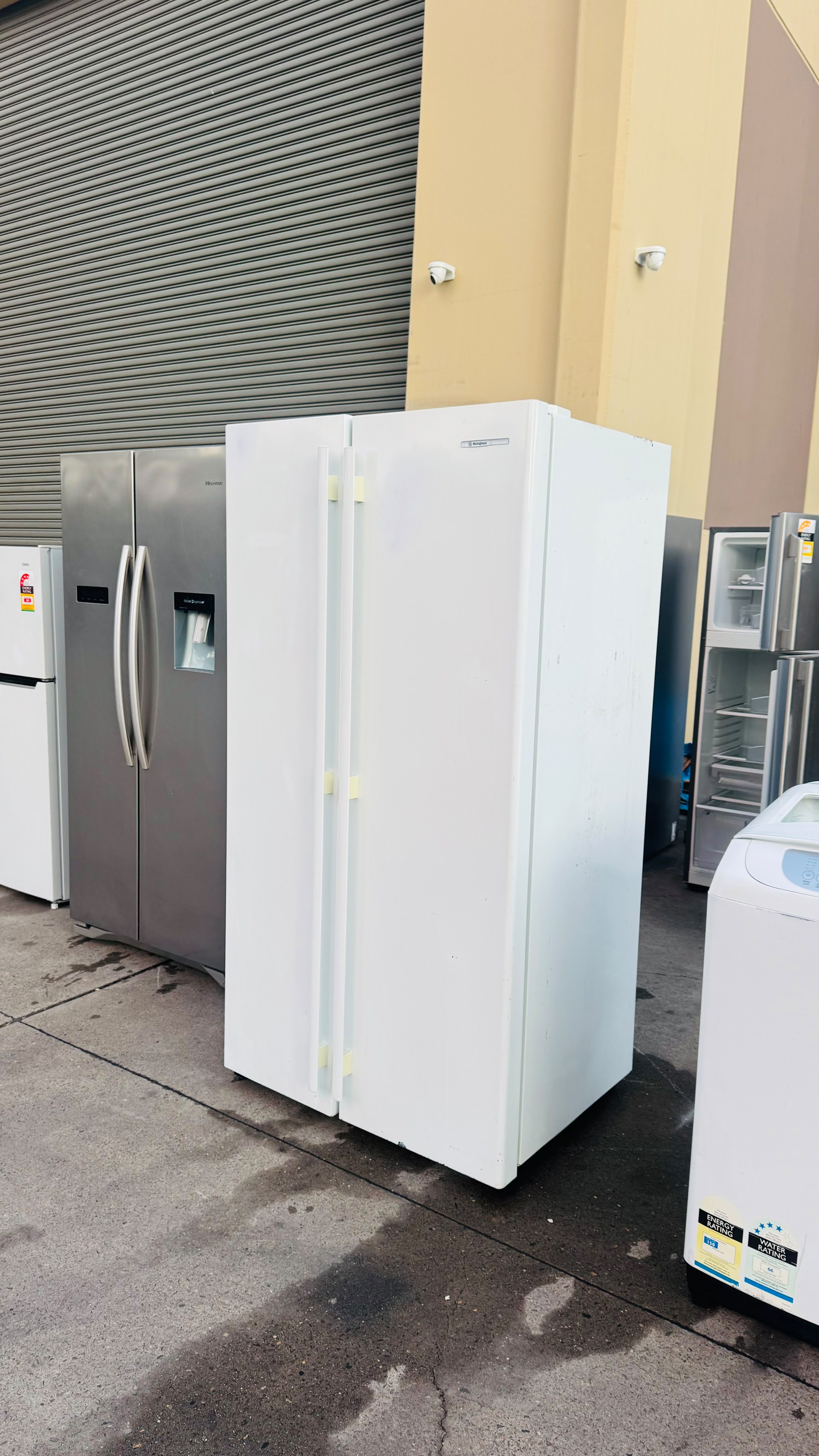 WESTINGHOUSE SIDE BY SIDE 606 LITRES FRIDGE FREEZER